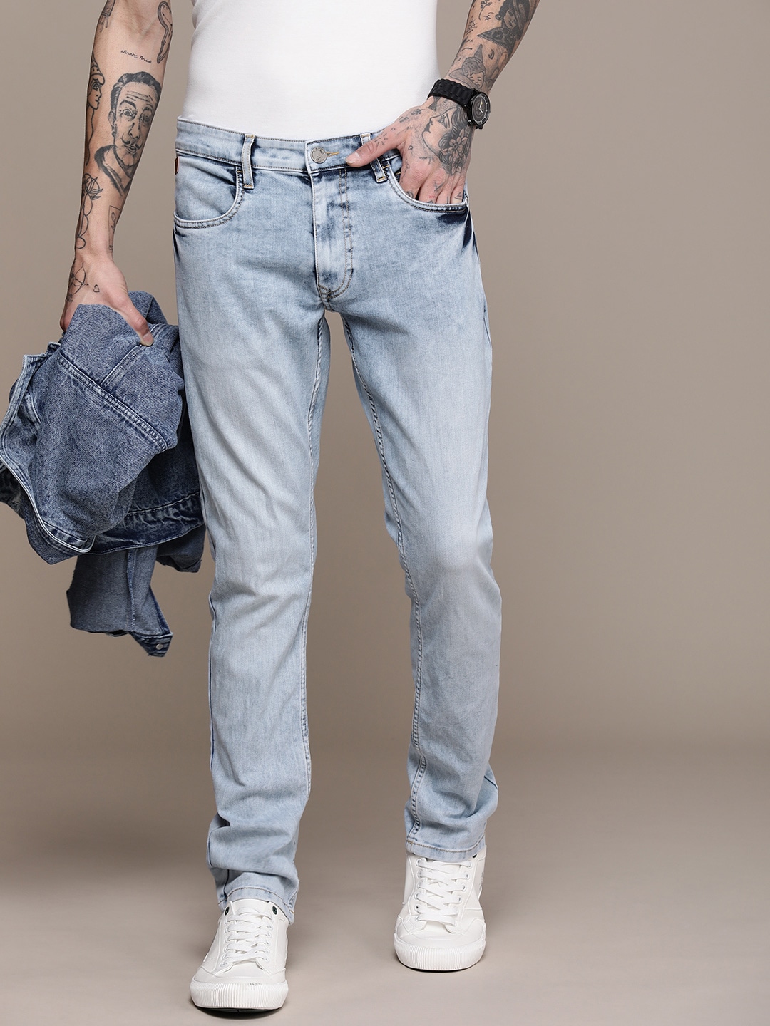 WROGN Men Slim Fit Heavy Fade Stretchable Jeans