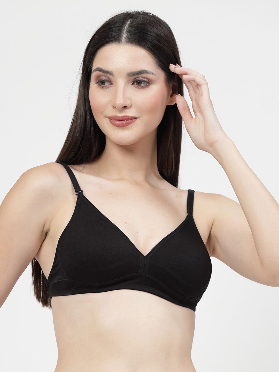 DressBerry Black Medium Coverage Plunge Bra With All Day Comfort
