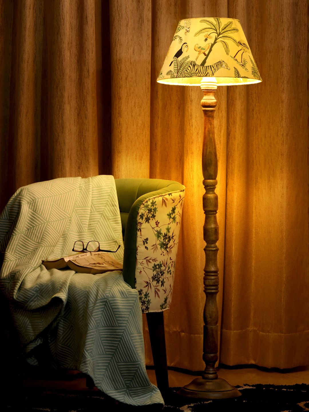 green girgit Brown & Green Prinetd Frustum Shape Floor Lamp With Shade-picture-38