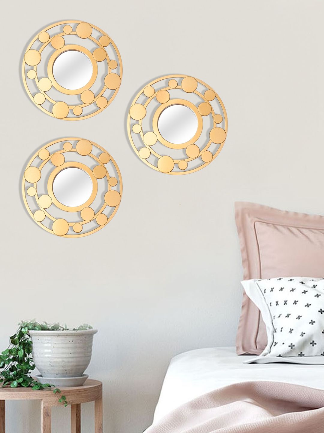 MARKET99 Gold Toned 3 Pieces  Textured Round Decor Wall Mirrors-picture-21