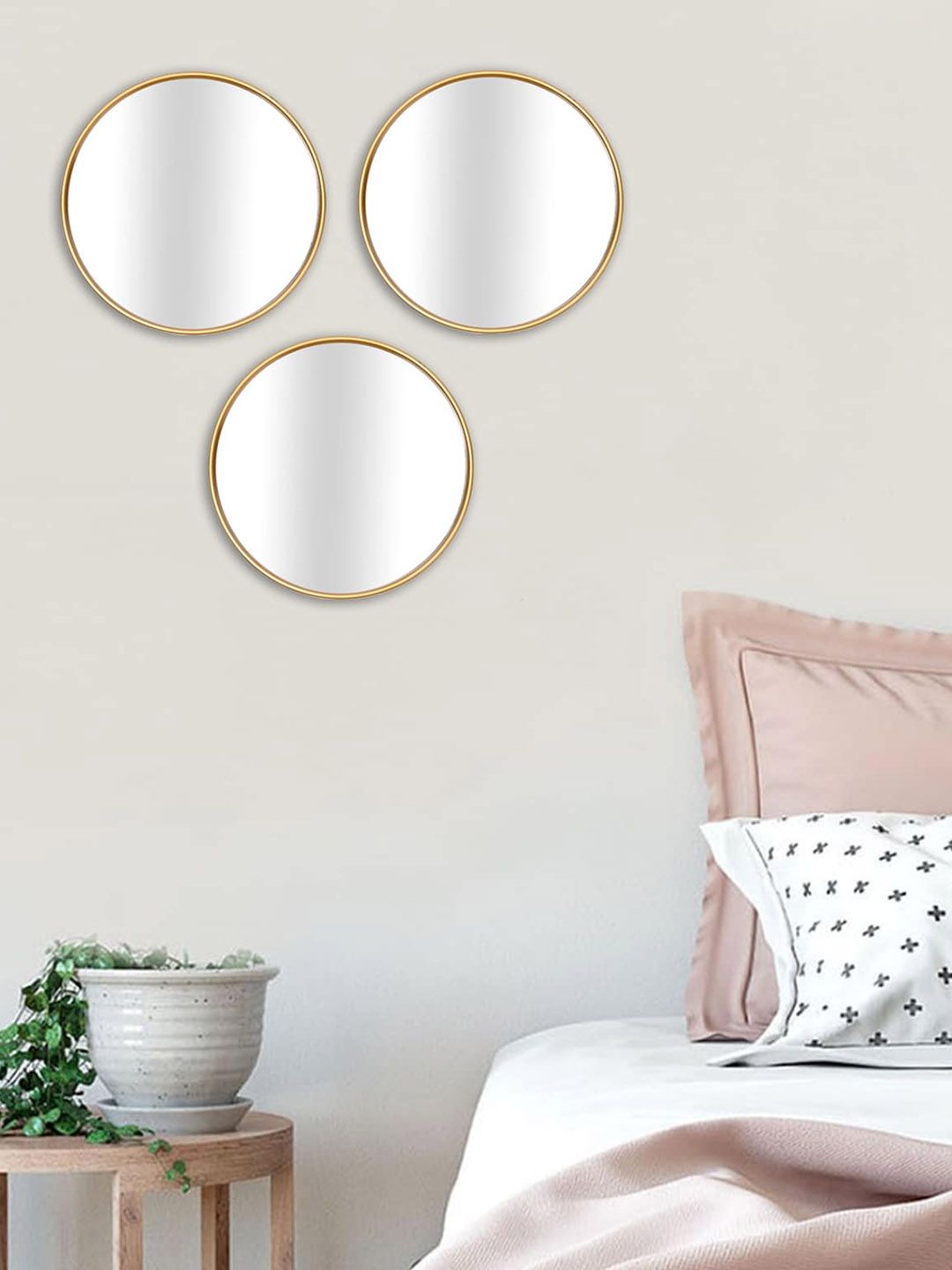 MARKET99 Gold Toned 3 Pieces Solid Round Decor Wall Mirrors-picture-27