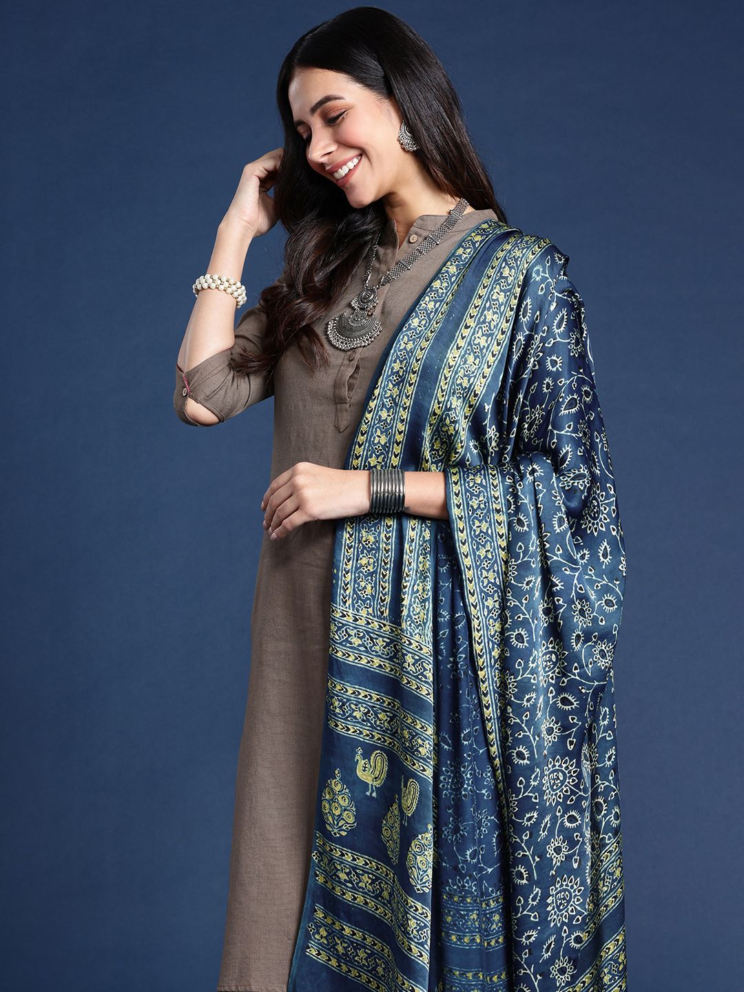 Taavi Ethnic Motifs Printed Block Print Dupatta-picture-43