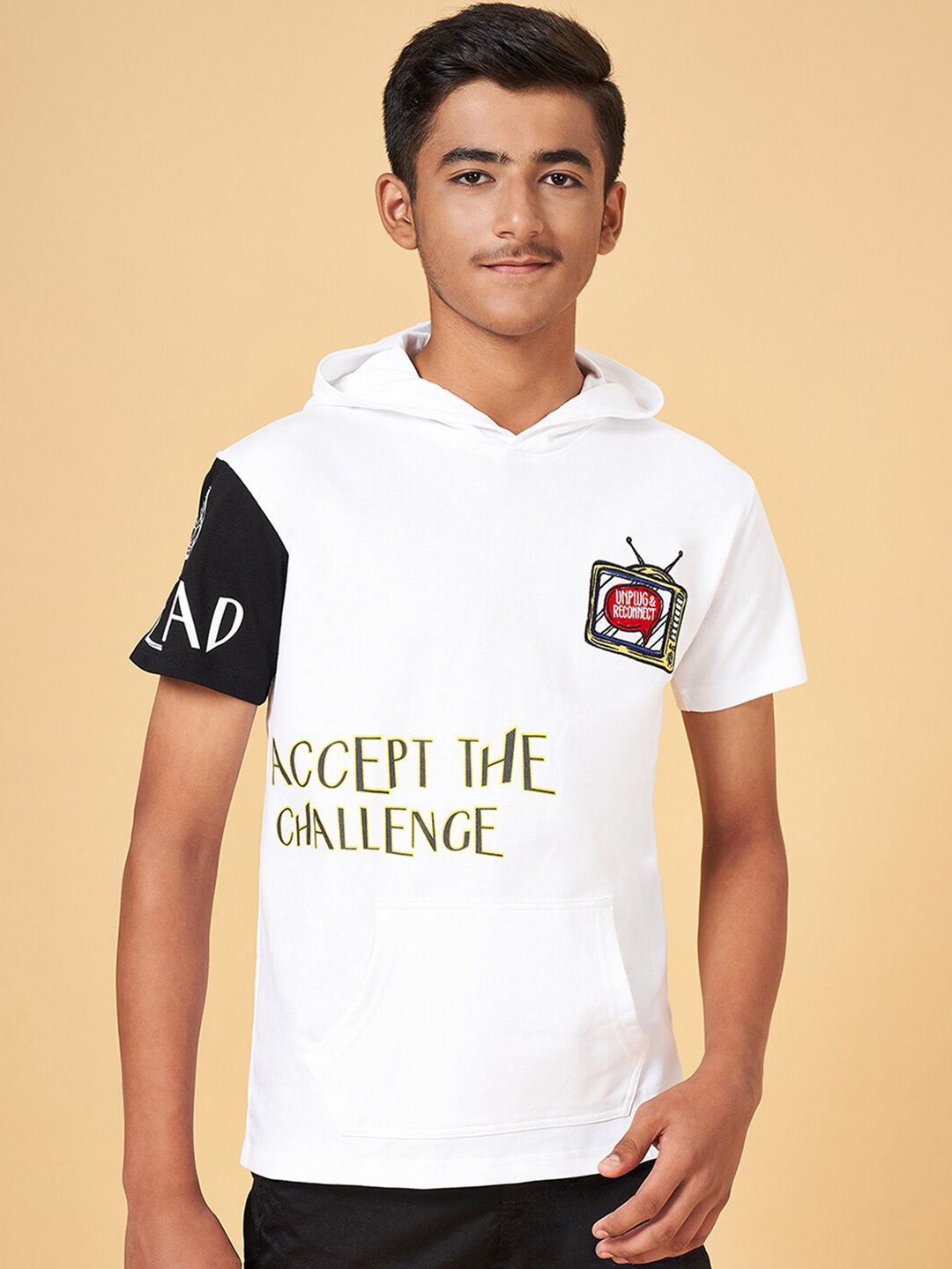 Coolsters by Pantaloons Boys Printed Cotton Hooded T-shirt-picture-16