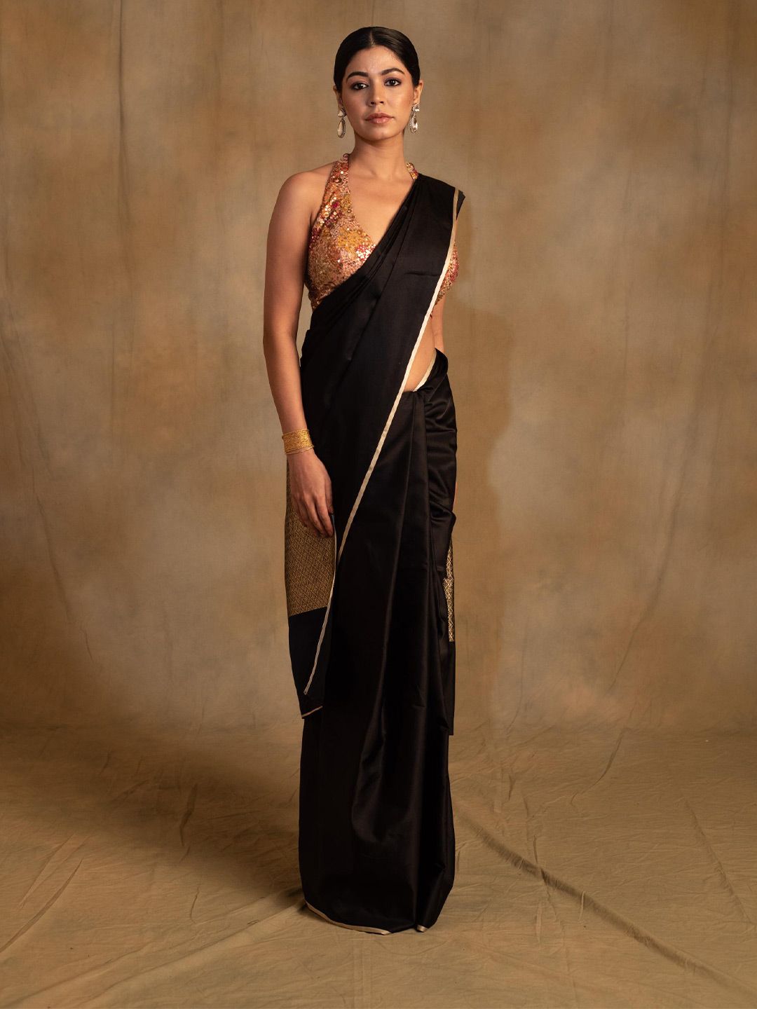 PriyankaRaajiv Mahalaya Zari Saree-picture-44