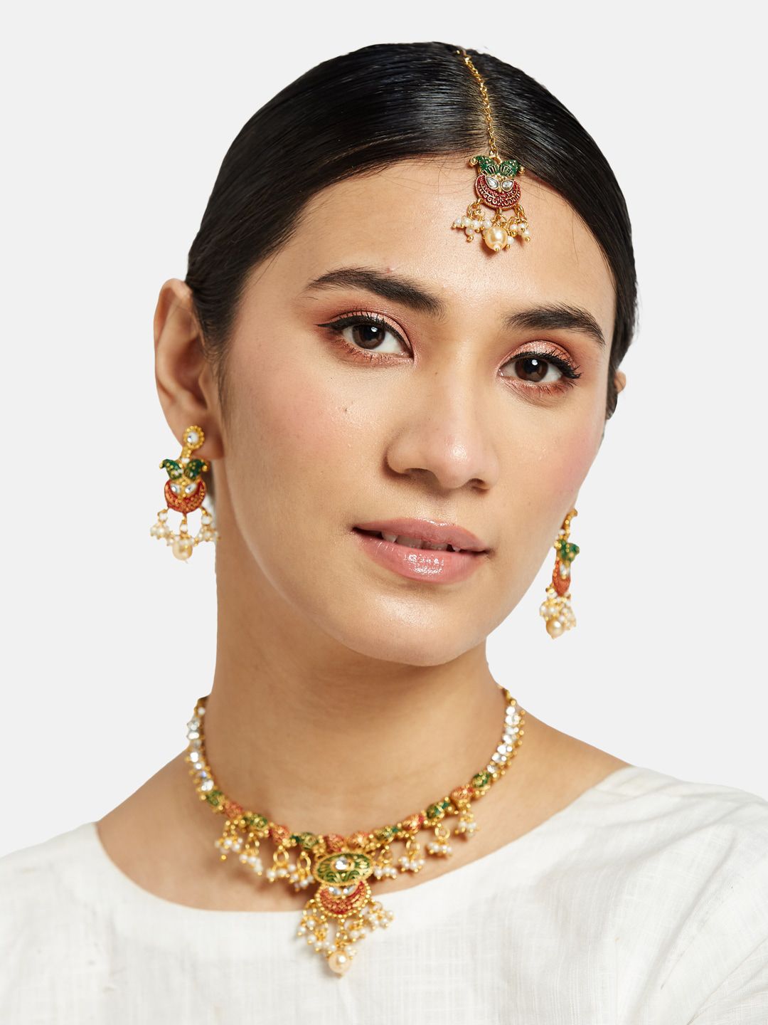 ATIBELLE Gold-Plated Stone-Studded & Beaded Necklace and Earrings With Maang Tika