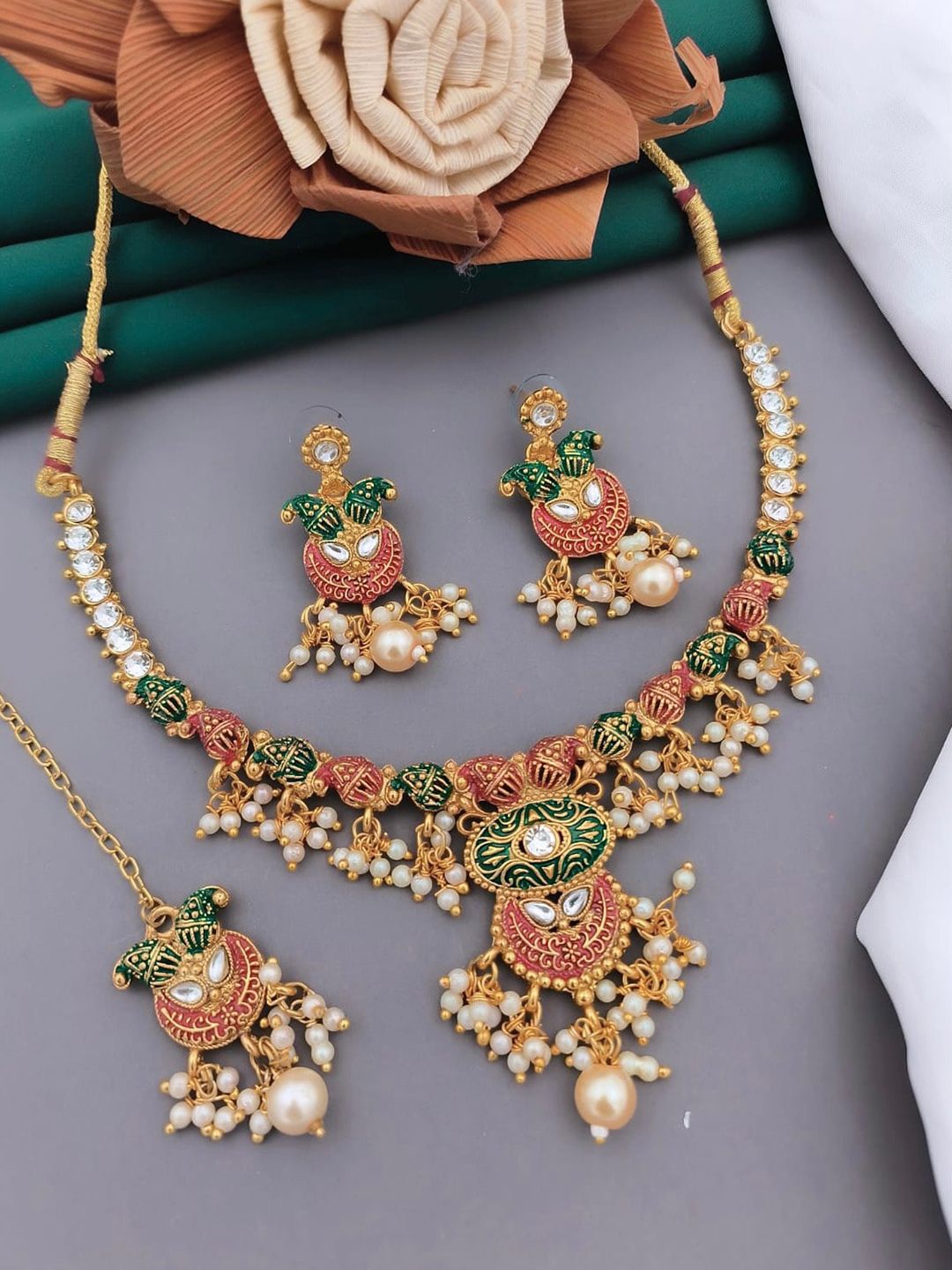 ATIBELLE Gold-Plated Stone-Studded & Beaded Necklace and Earrings With Maang Tika