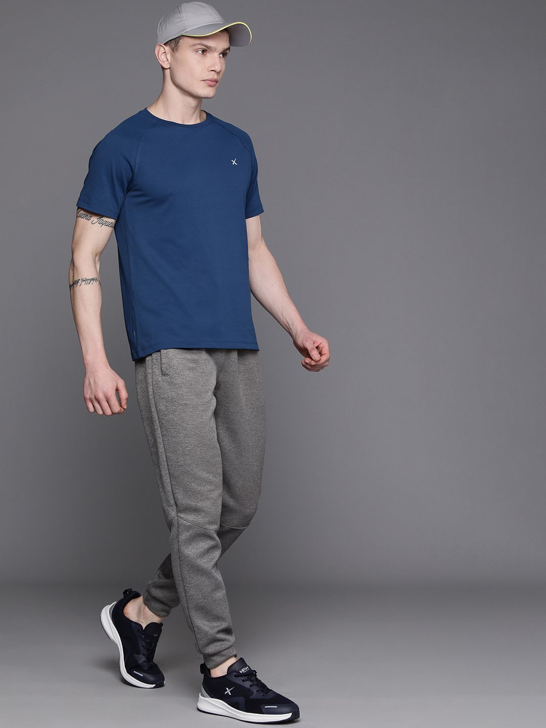 HRX by Hrithik Roshan Men Raglan Sleeves Rapid-Dry Sports T-shirt-picture-17