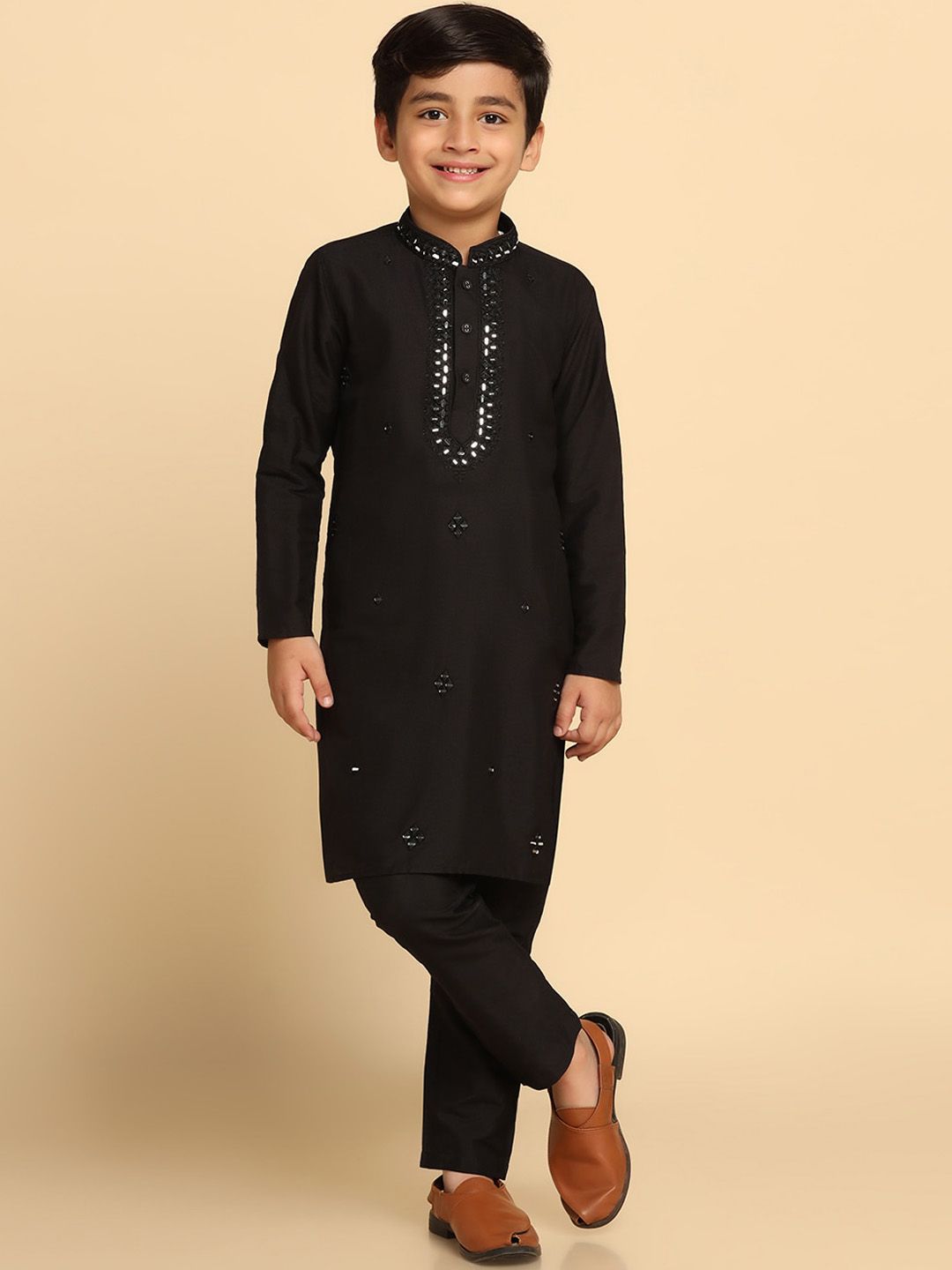 KISAH Boys Mandarin Collar Kurta With Pyjama