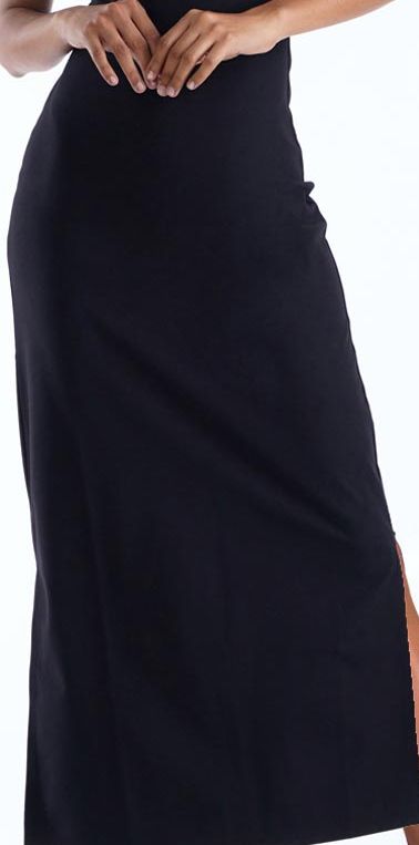 indi boat neck bodycon maxi dress in black PrettyLittleThing Women's Shape Boat Neck Twist Shoulder Cowl Back Maxi Dress in Black
