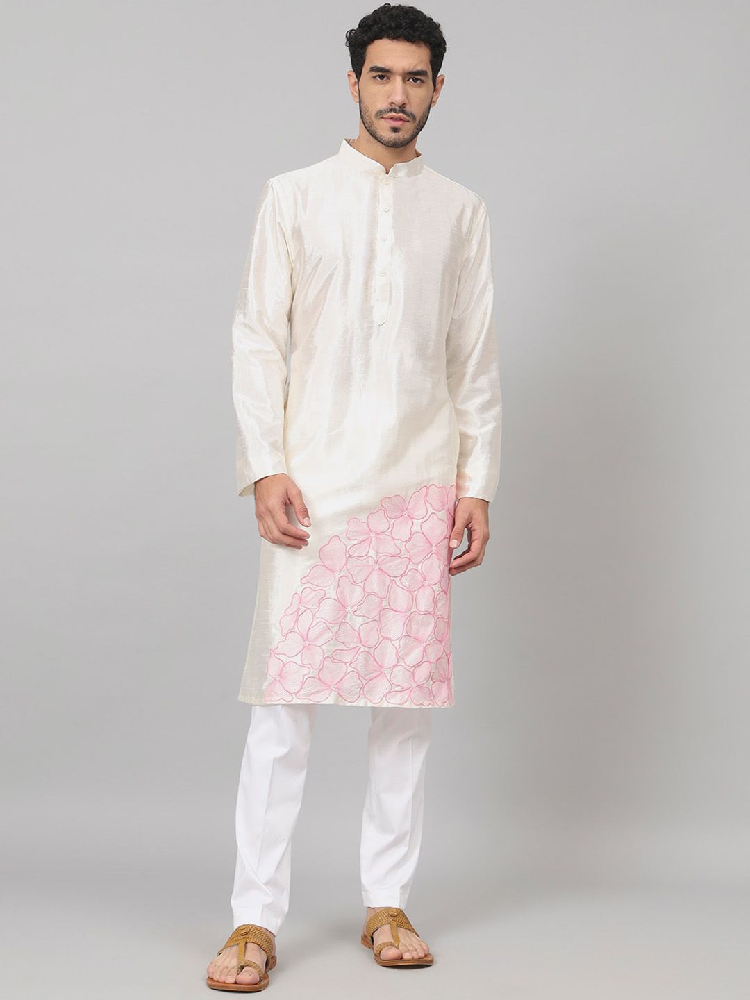 HILO DESIGN Floral Embroidered Mandarin Collar Cotton Silk Straight Kurta-picture-10