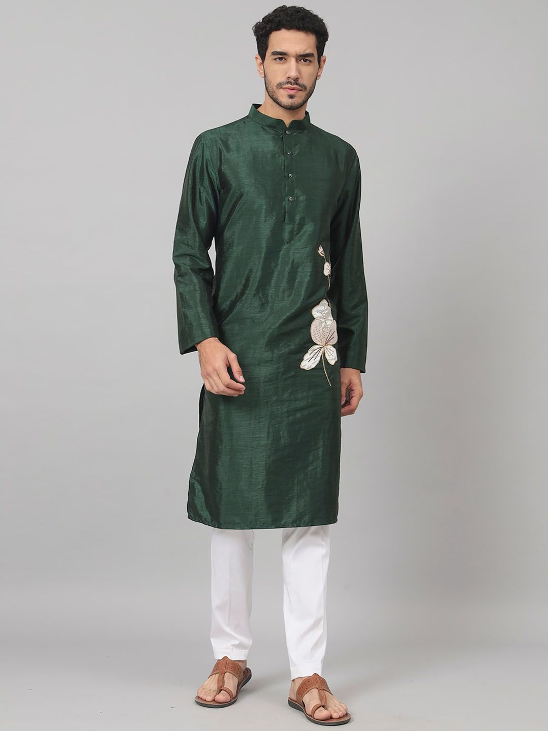 HILO DESIGN Floral Embroidered Mandarin Collar Cotton Silk Straight Kurta-picture-13