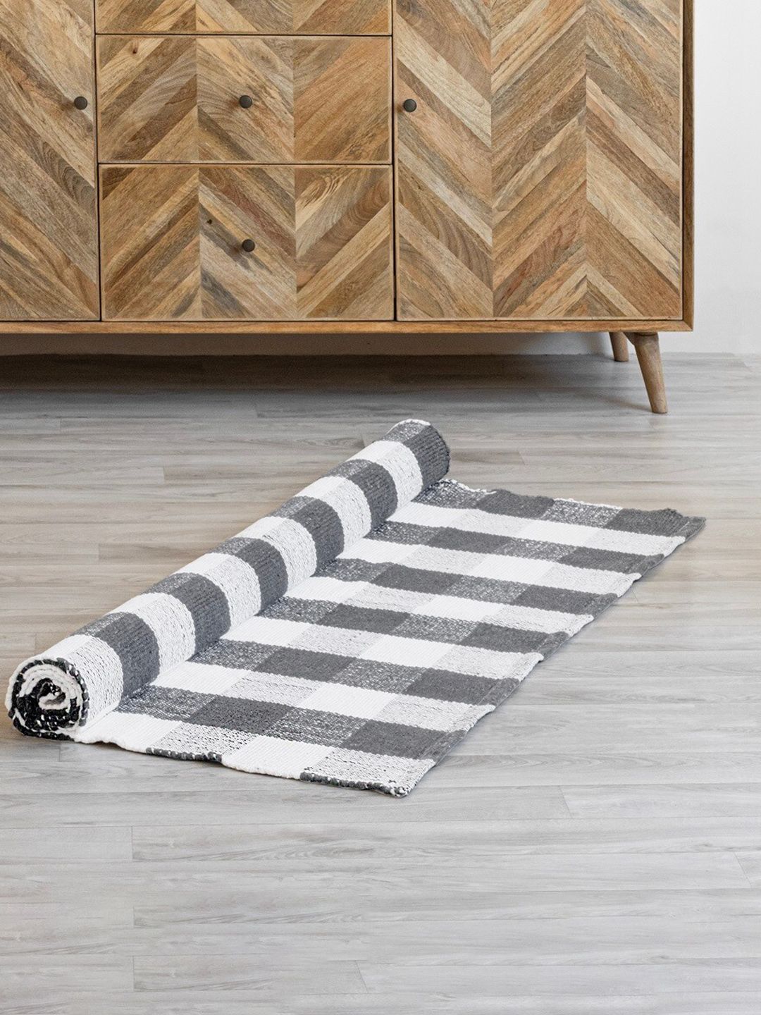 HOMEMONDE Grey & White Checked Pure Cotton Floor Rug-picture-18