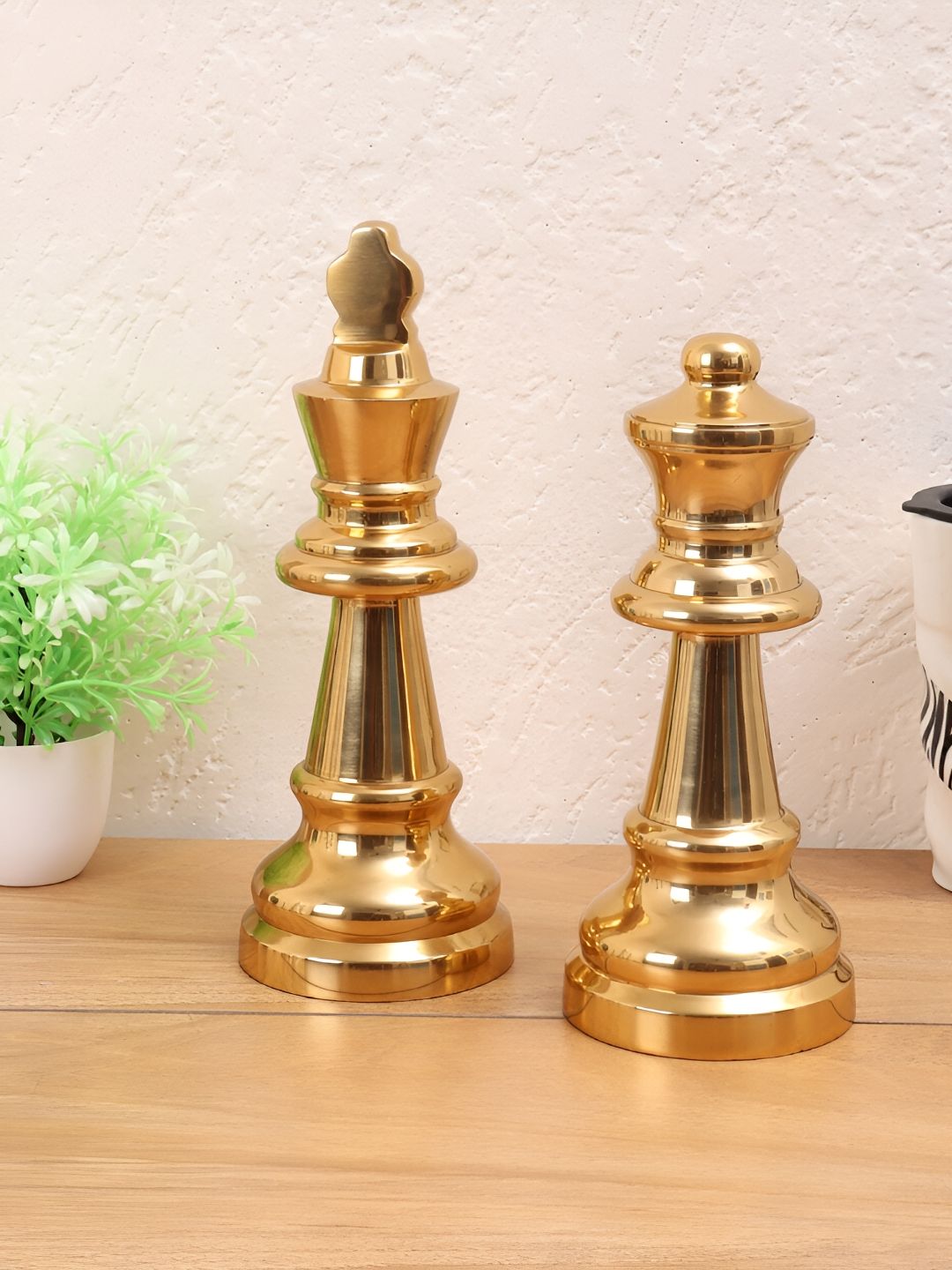 Decor de Maison Gold Toned 2 Pieces Chess Set King Queen Oversize Showpiece-image-45