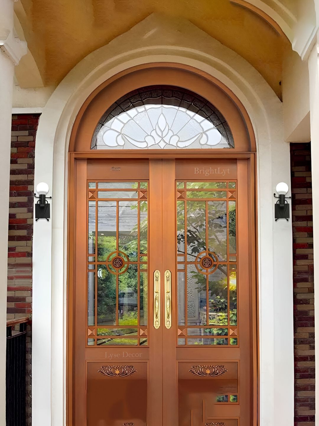 BrightLyt Black & Transparent Metal Wall Lamp-picture-35