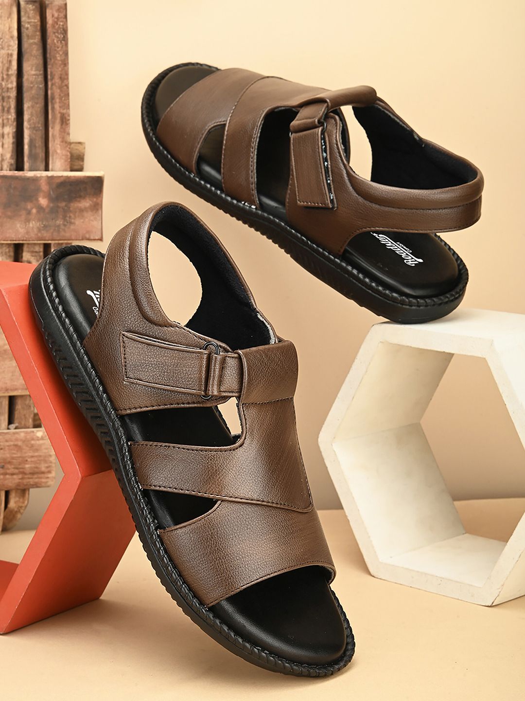 The Roadster Lifestyle Co. Men Textured Comfort Sandals