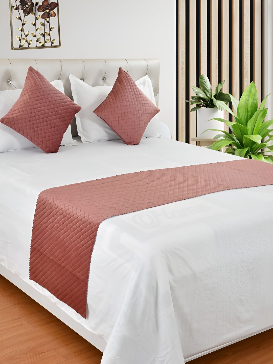 Buy HOMADORN Pink 3 Pieces Quilted Velvet Bed Runner With Cushion Covers - Runners for Unisex 26174030 | Myntra