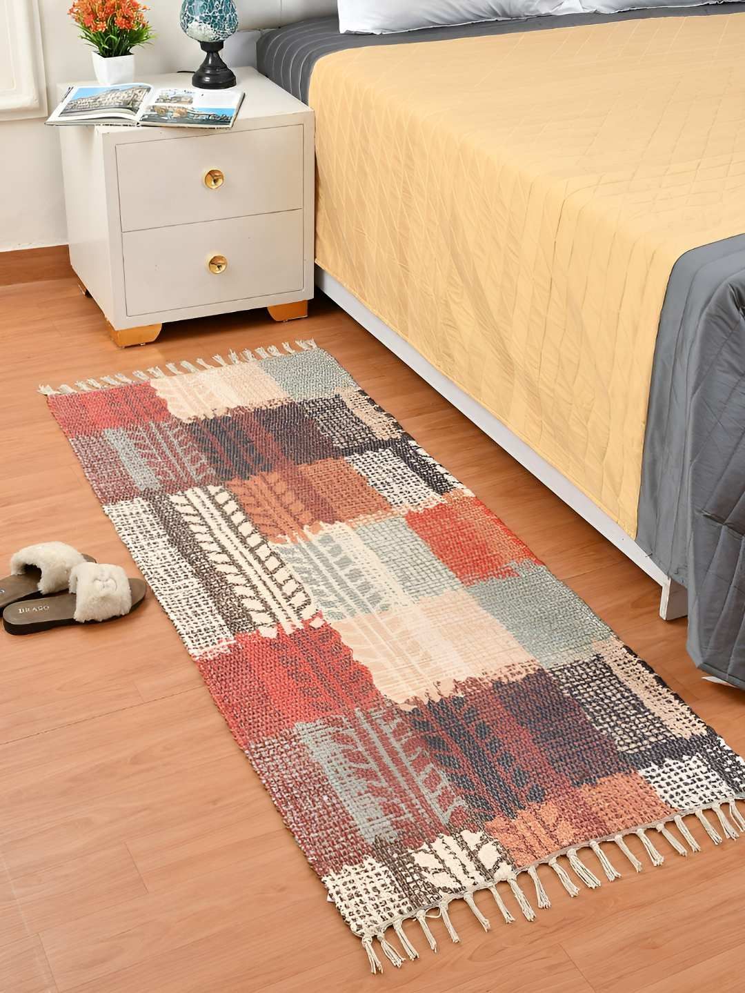 HOMADORN Beige Rectangular Printed Floor Dhurrie