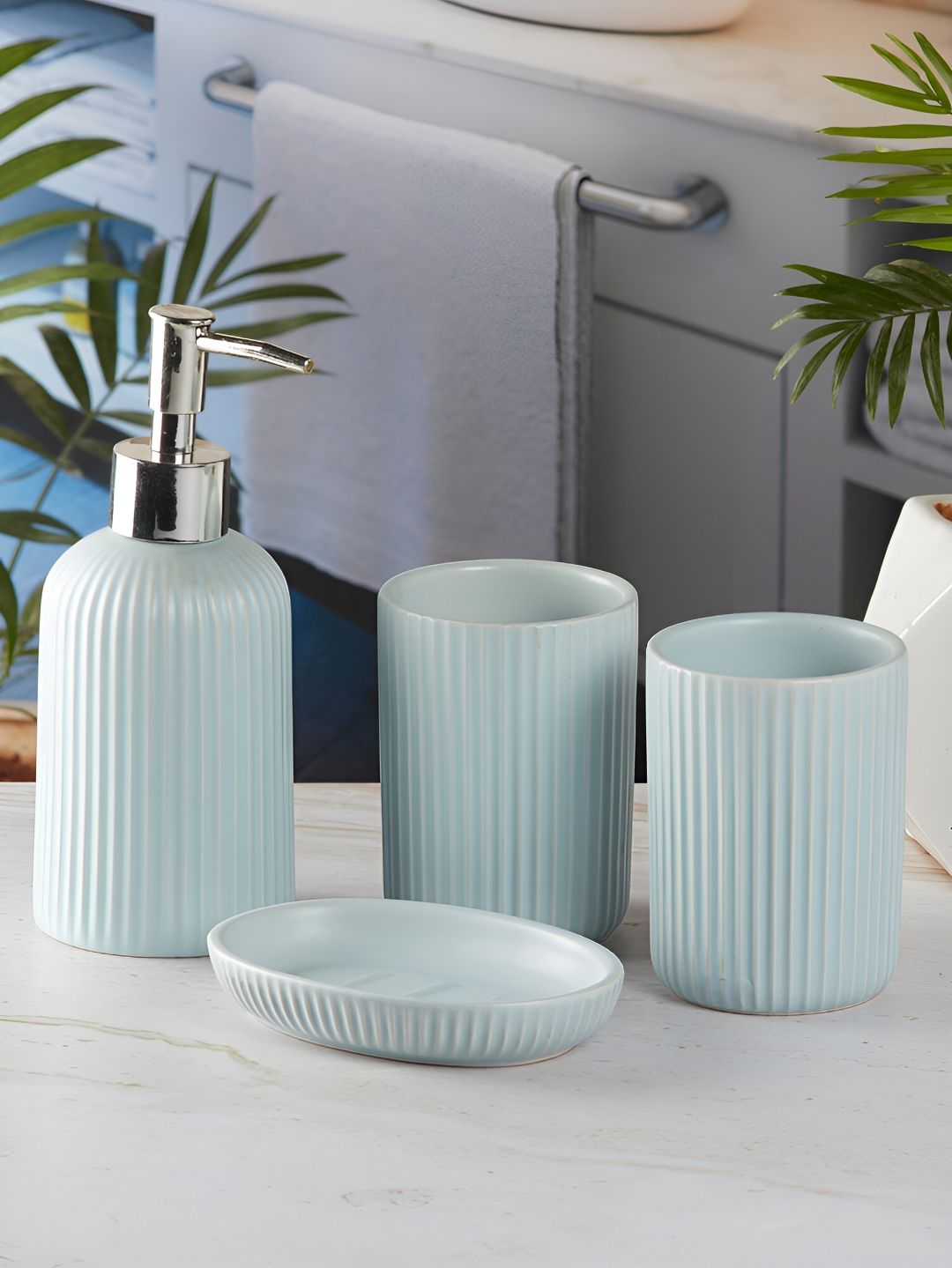 Kookee Blue 4 pieces Textured Ceramic Bath Accessories Set-picture-53