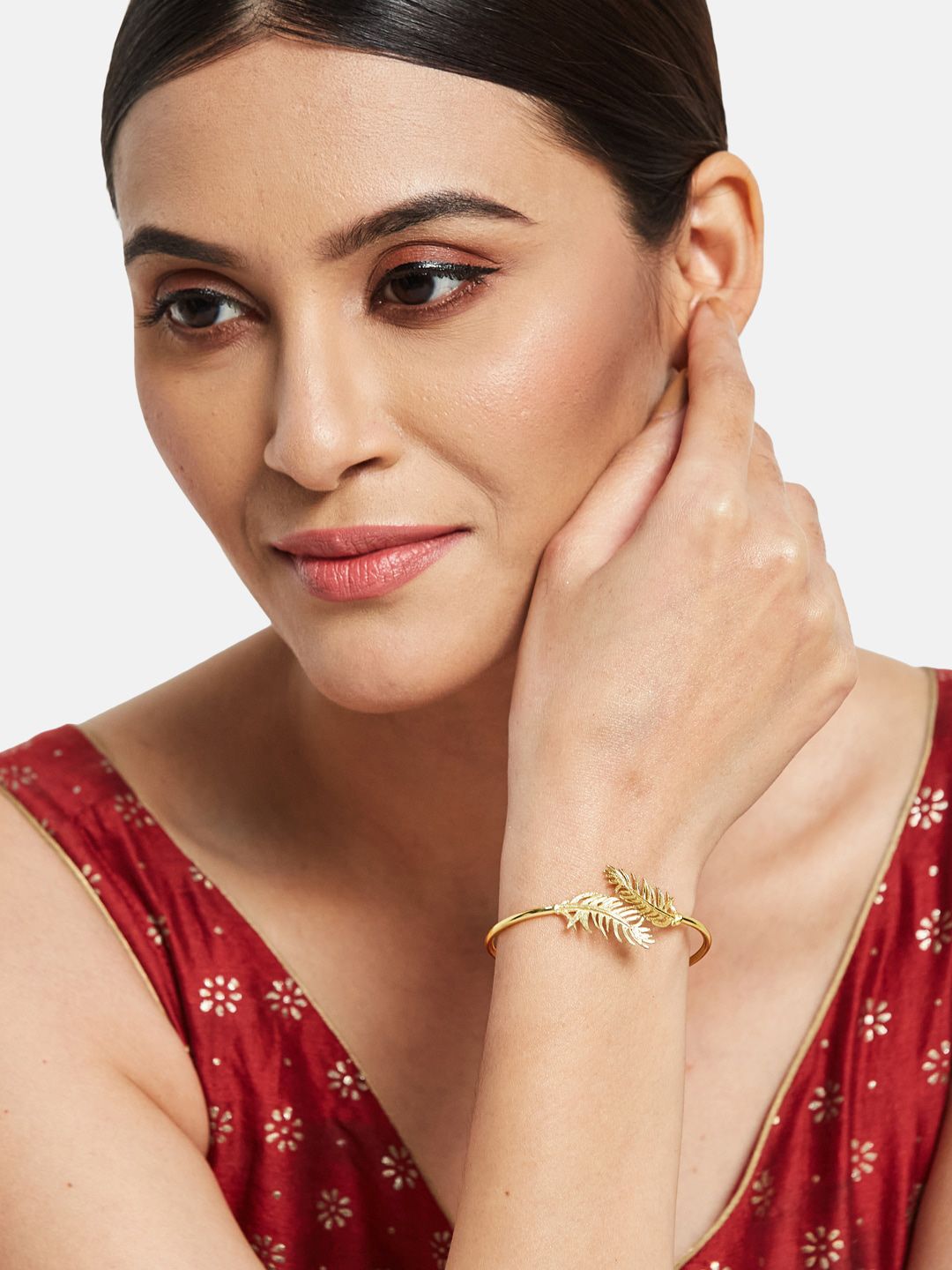 ATIBELLE Set Of 2 Gold-Plated Leaf & Circular Shaped Adjustable Bracelet With Earrings