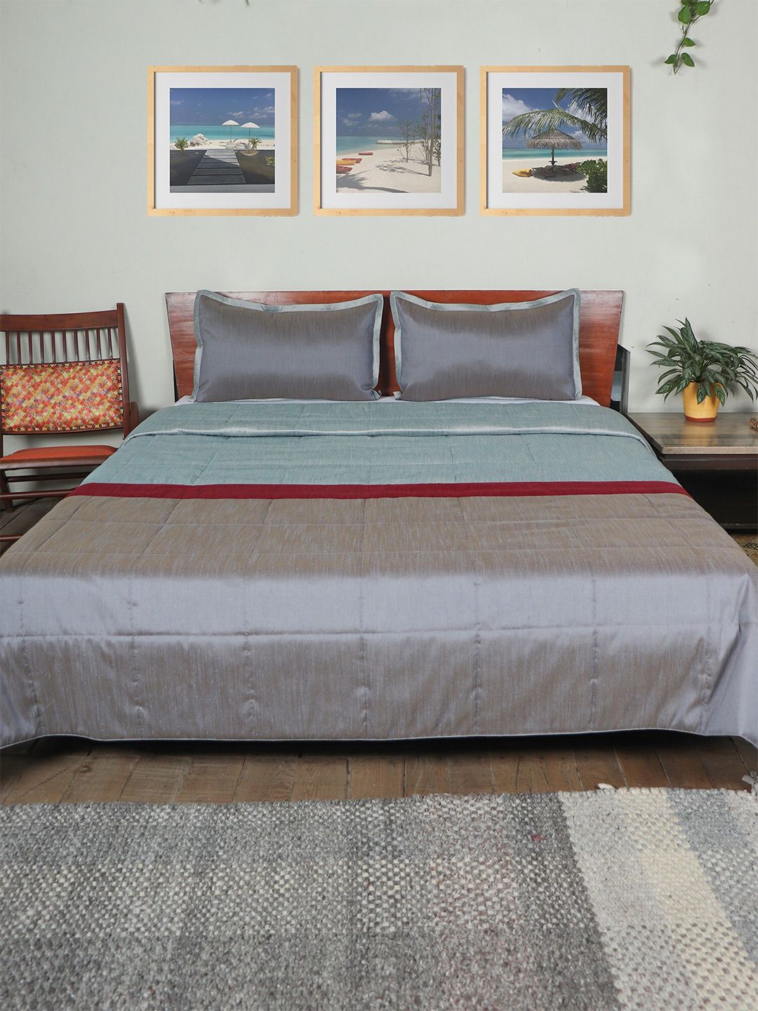 ZEBA Grey & Red 3 Pieces Striped AC Room 500 GSM Double Bed Quilt & 2 Pillow Covers-image-35