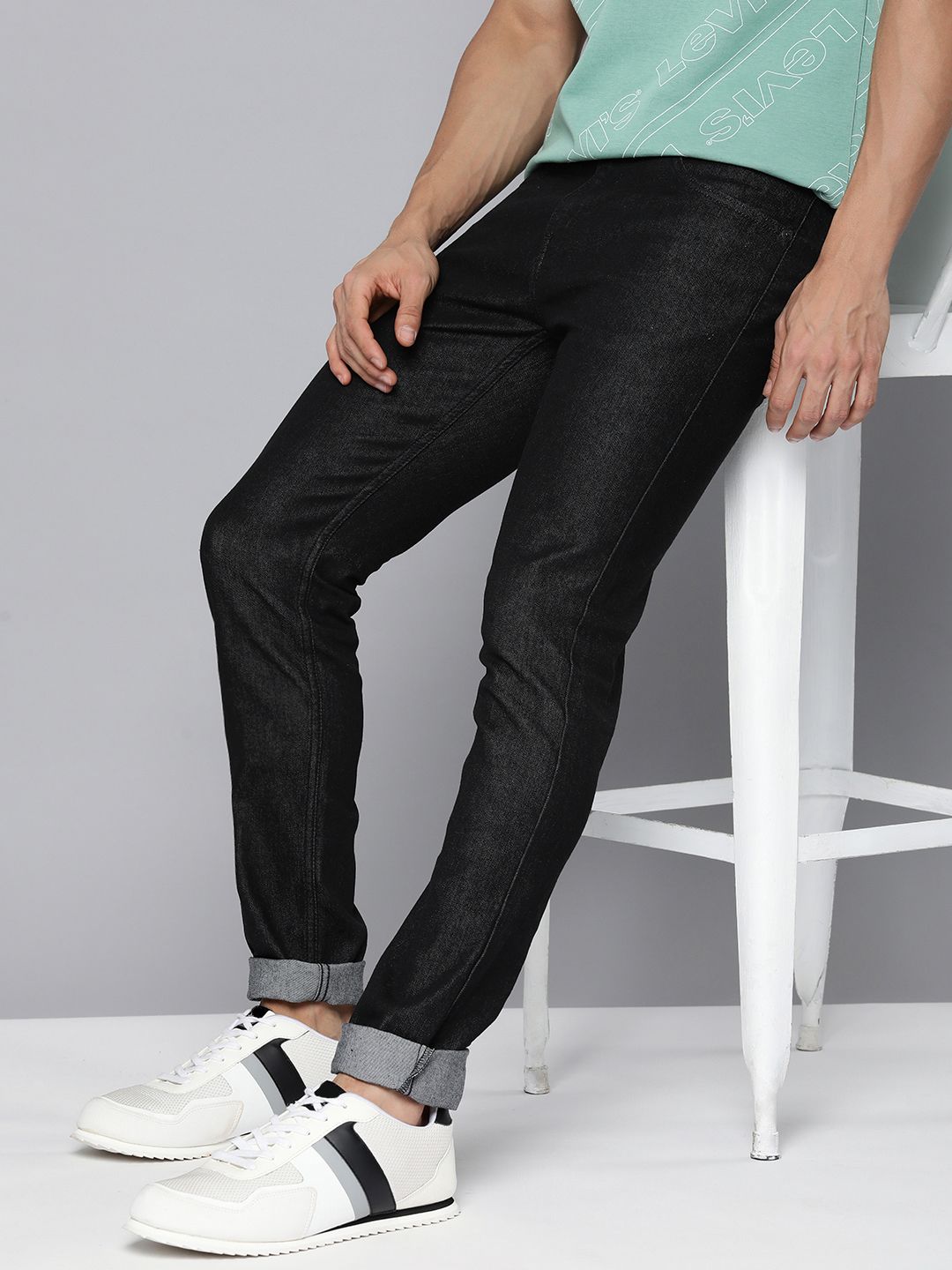 Levis Men 512 Slim Fit High-Rise Light Fade Stretchable Jeans - Price ...