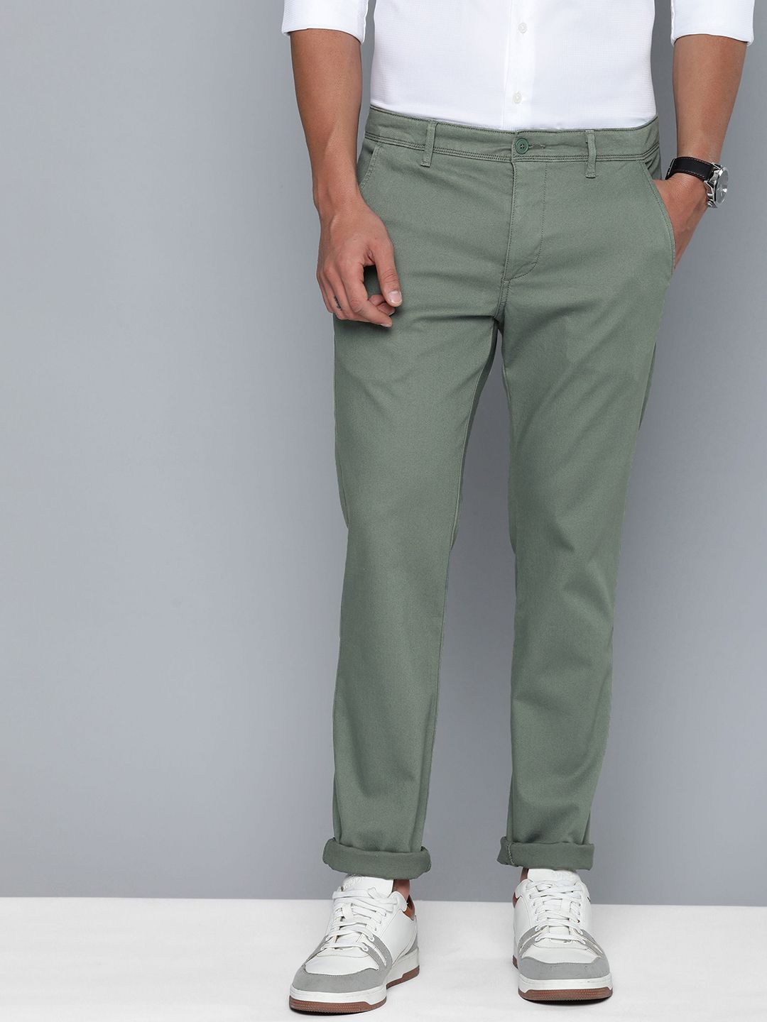 Levis Men Self Design Textured Slim Fit Low Rise Chinos Semiformal Trousers