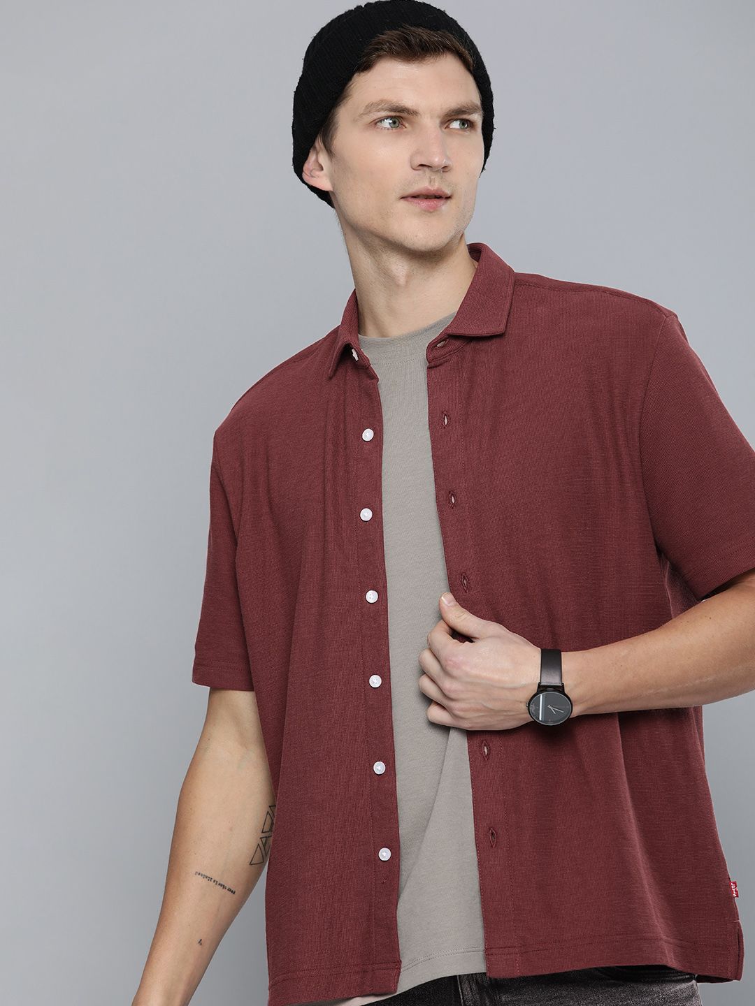 Levis Self Design Slim Fit Textured Casual Shirt