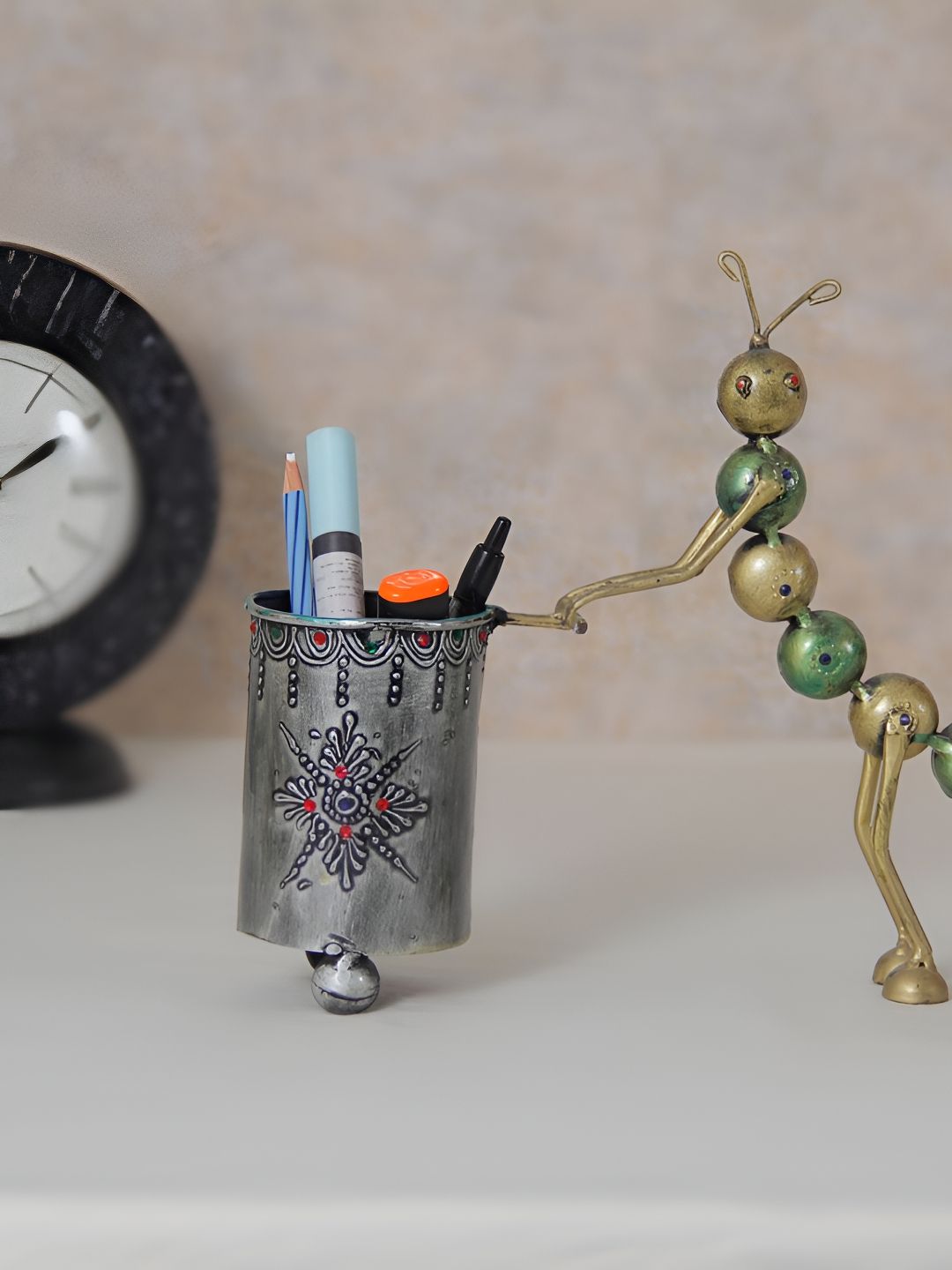 HANDICRAFTS PARADISE Grey & Green Showpiece-picture-33