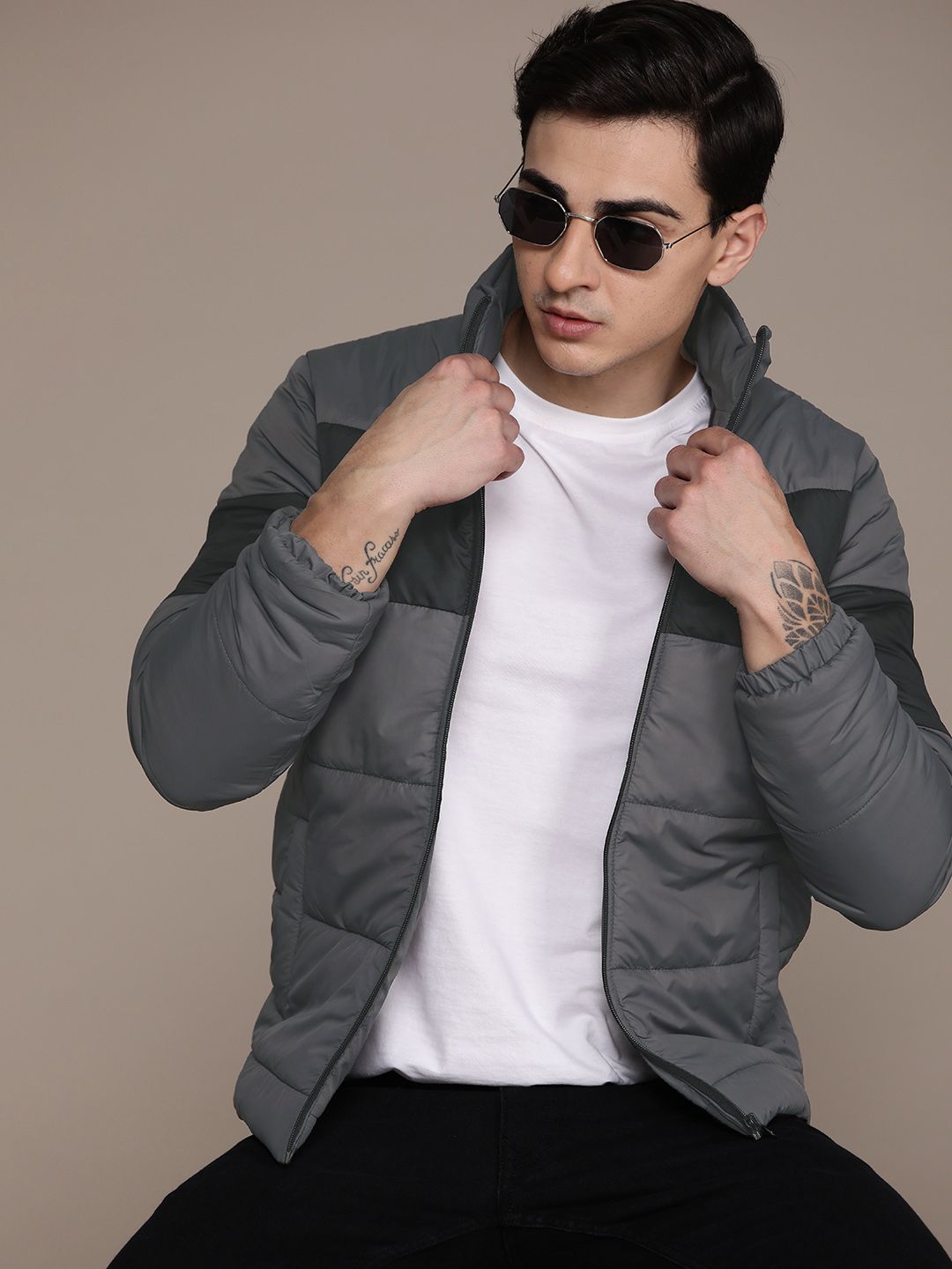 Roadster Men Colourblocked Lightweight Puffer Jacket-picture-16