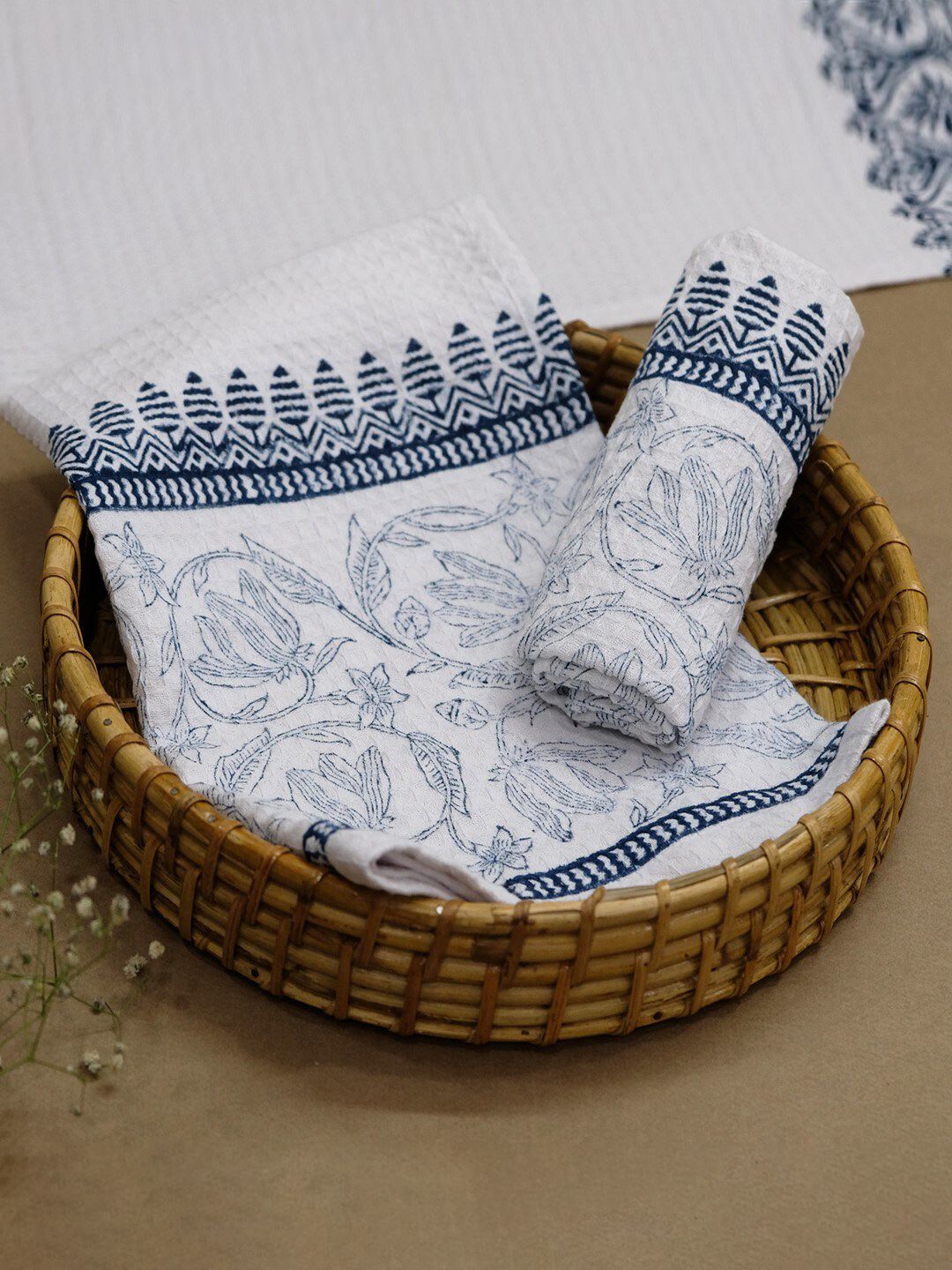 DESIGN GAATHA Off White & Blue Floral Printed Cotton 350 GSM Hand Towel-picture-14