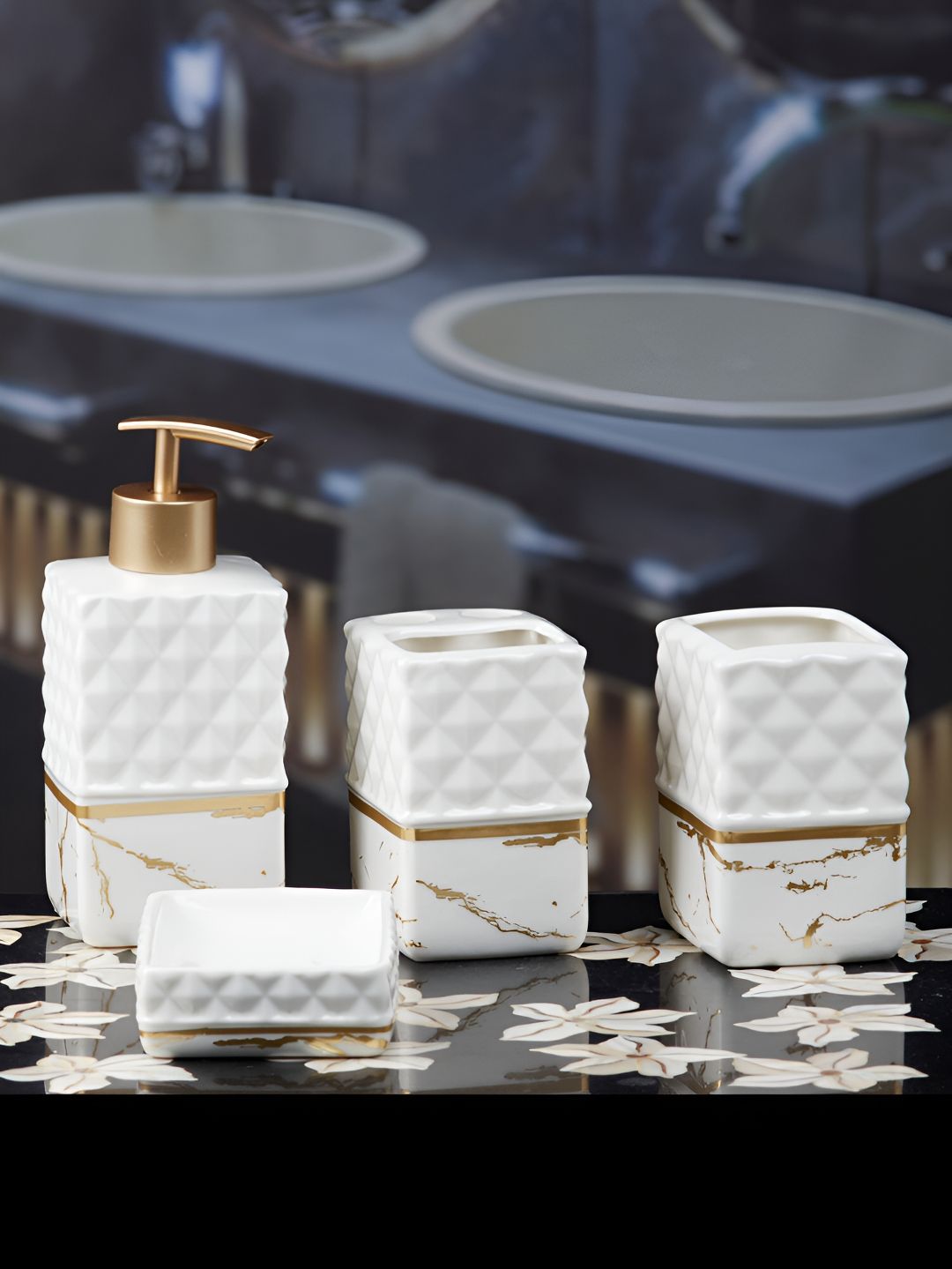 Kookee White 4 Pieces Abstract Ceramic Bath Accessories Set