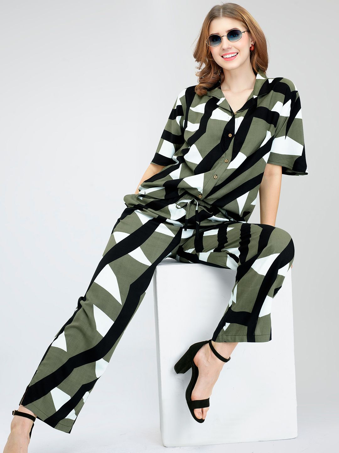 Zeyo Women Printed Co-Ords