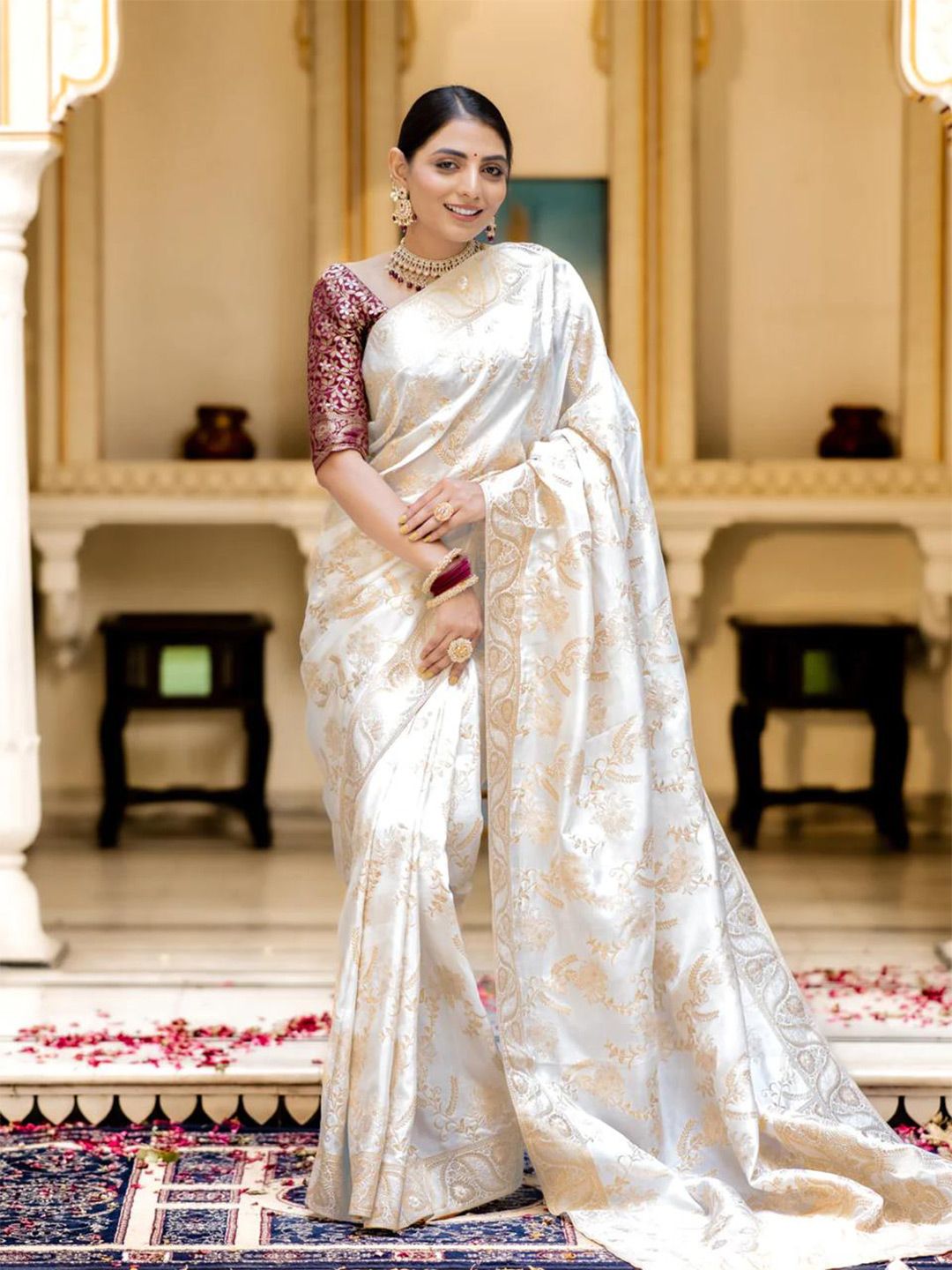 AVANTIKA FASHION Ethnic Motifs Woven Design Pure Silk Kanjeevaram Saree