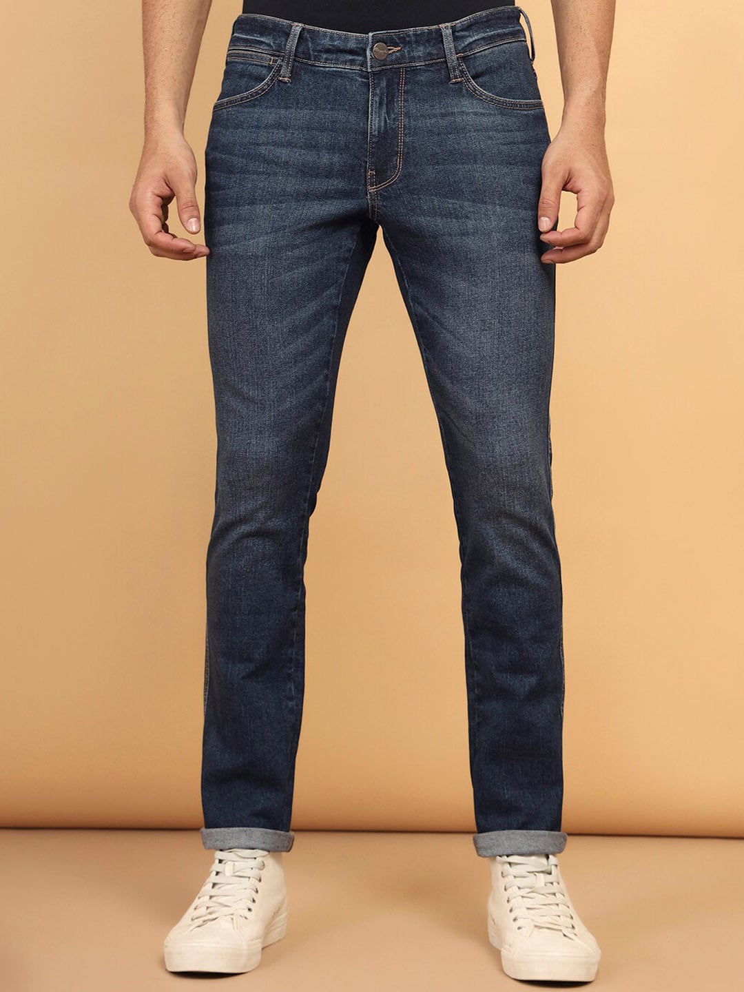 Wrangler Men Skanders Slim Fit Low-Rise Clean Look Stretchable Jeans