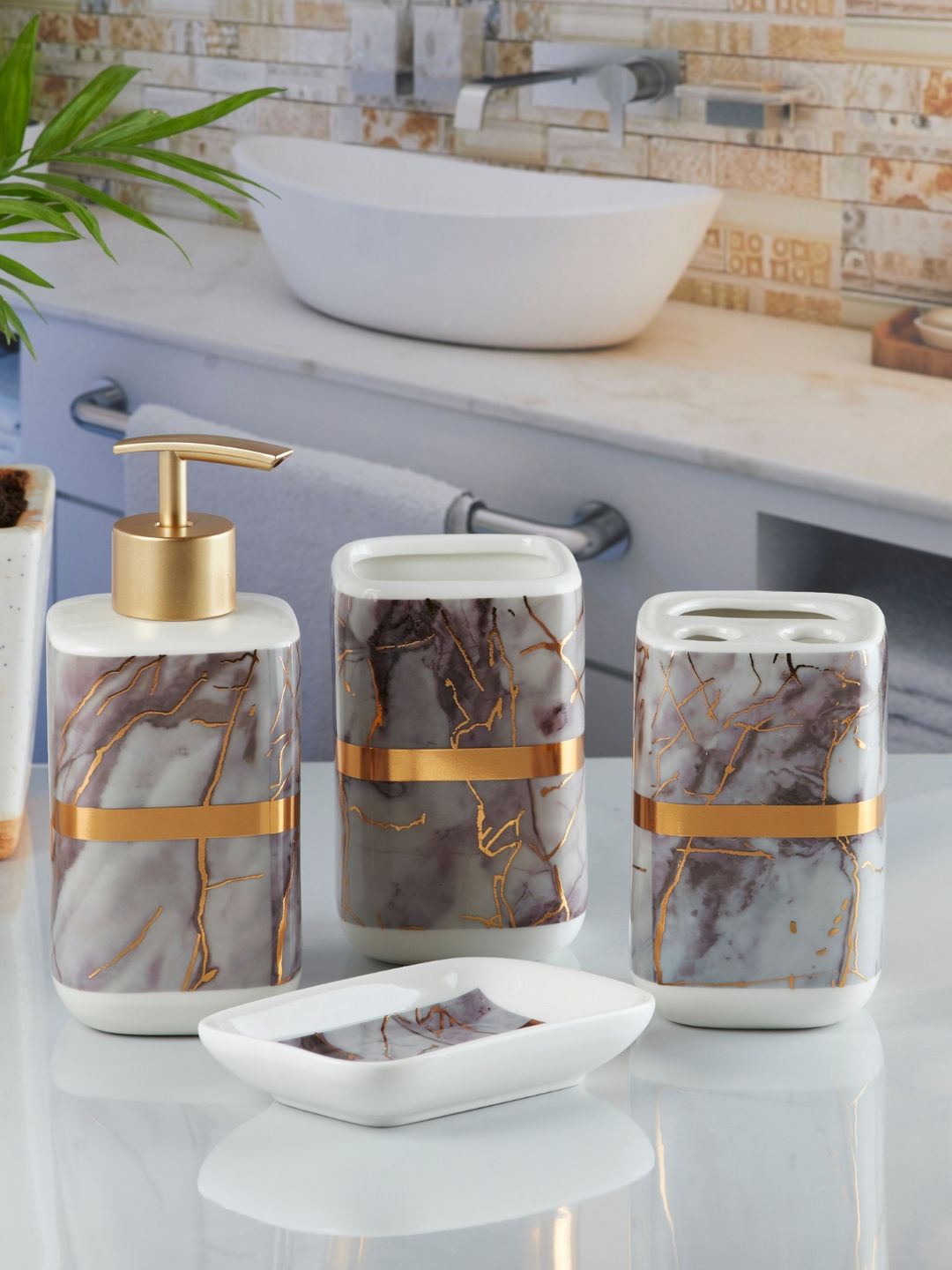 Kookee Grey 4 Pieces Abstract Ceramic Bath Accessories Set-picture-11
