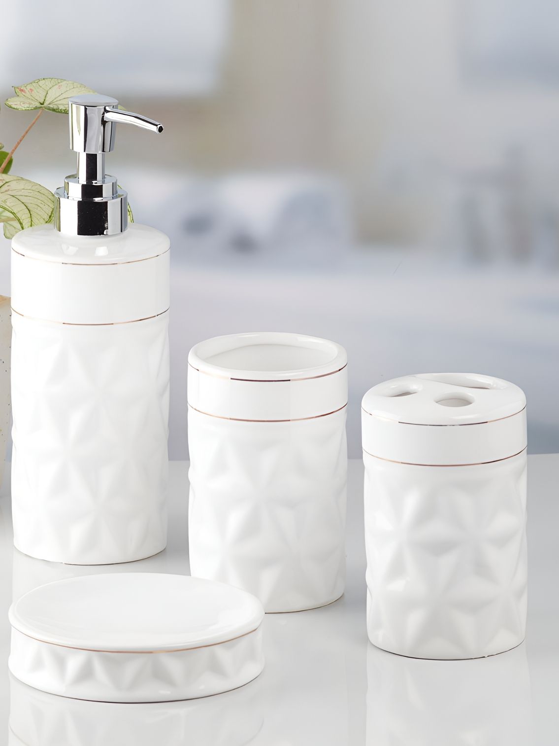Kookee White 4 pieces Abstract Ceramic Bath Accessories Set-picture-28