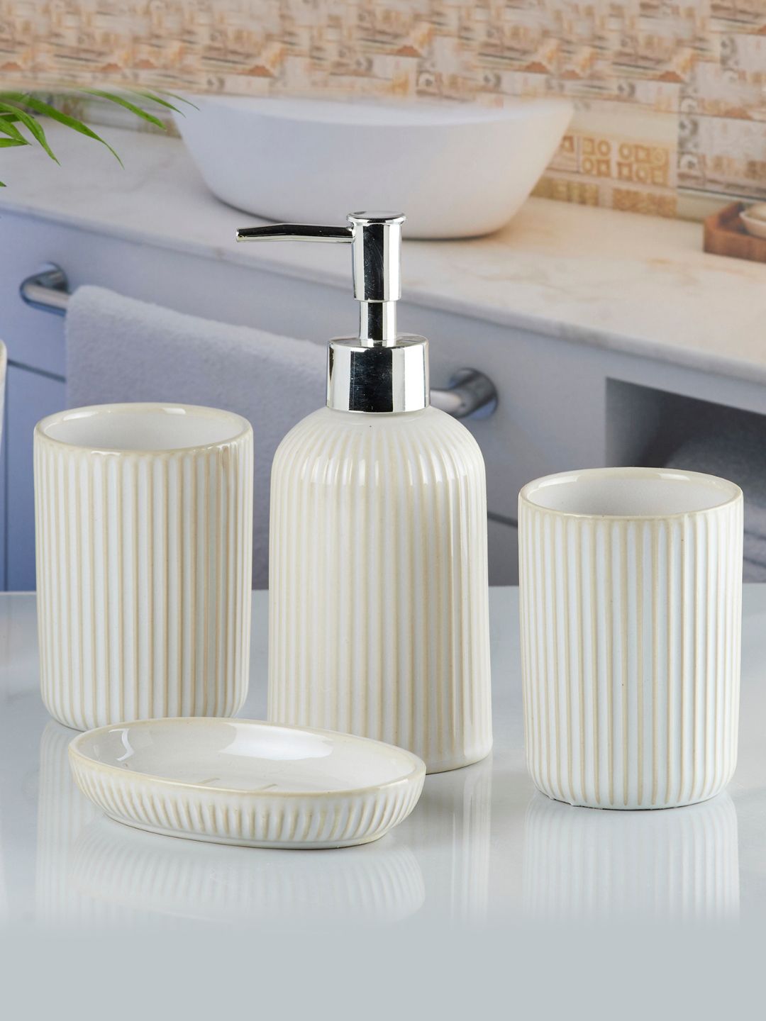 Kookee Beige 4 Piece Abstract Ceramic Bath Accessories Set-image-18