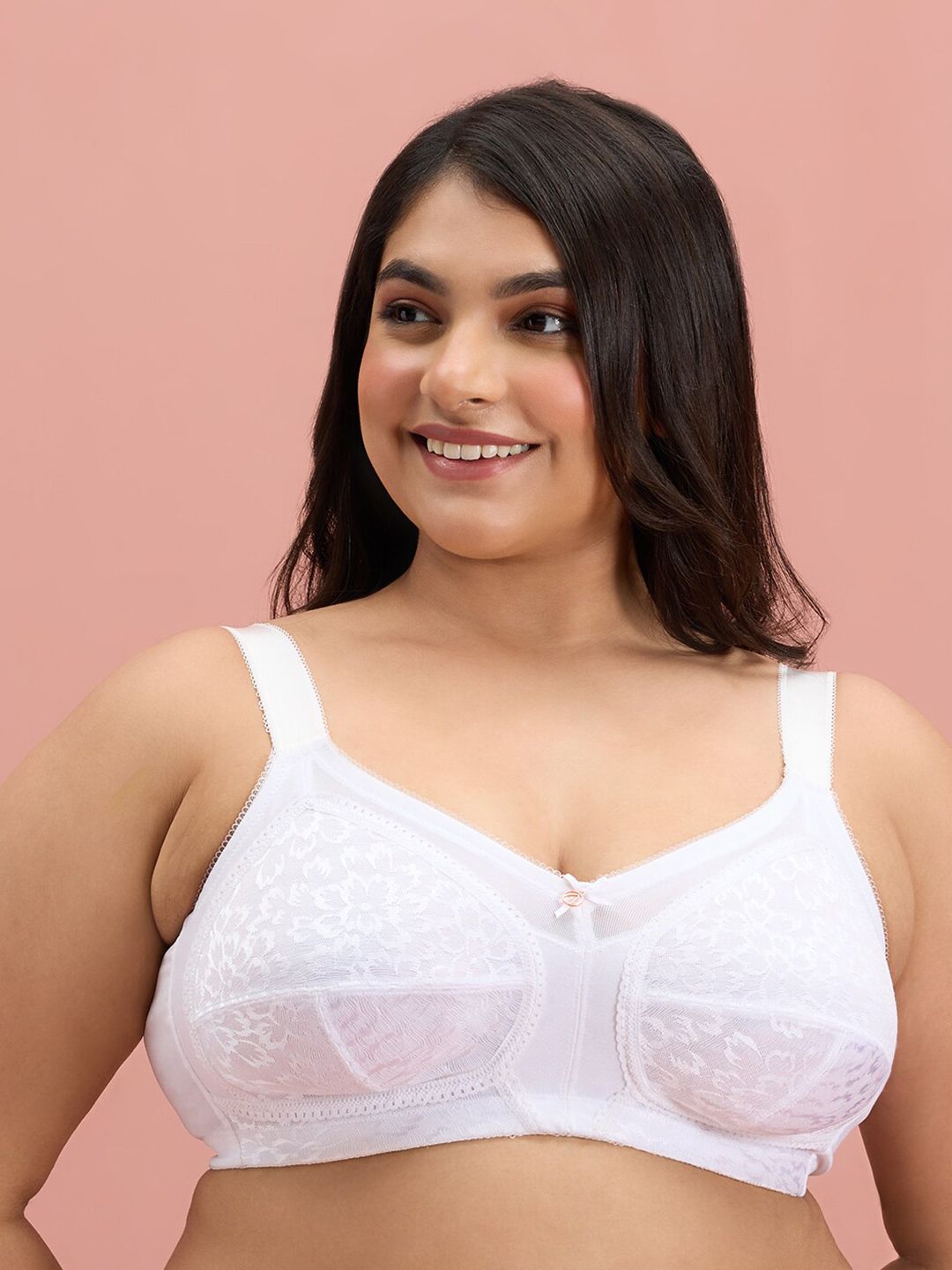 Nykd By Nykaa Ultimate No Bulge, Shape & Support Non Padded Non Wired Lace Bra NYB033