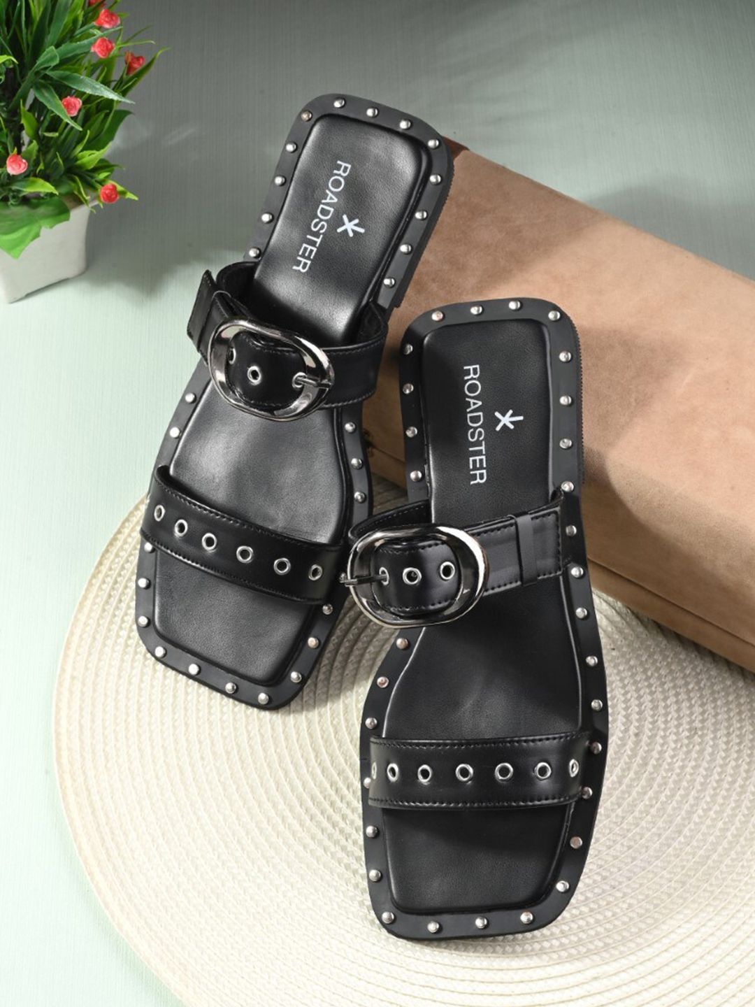 The Roadster Lifestyle Co. Black Embellished Double Strap Open Toe Flats With Buckel-picture-16