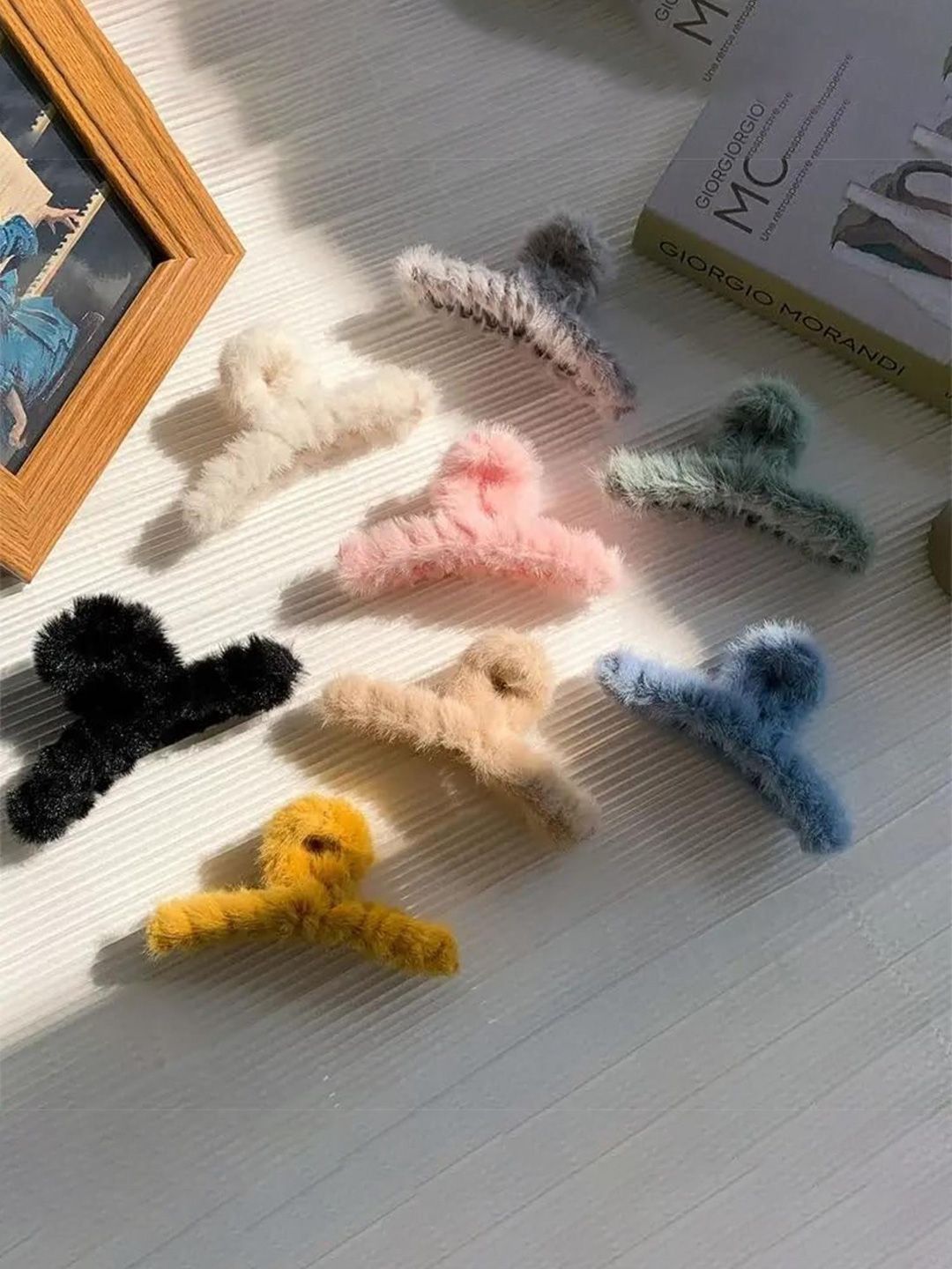 DN Creation Women Assorted Set of 4 Fur Fleece Claw Clip