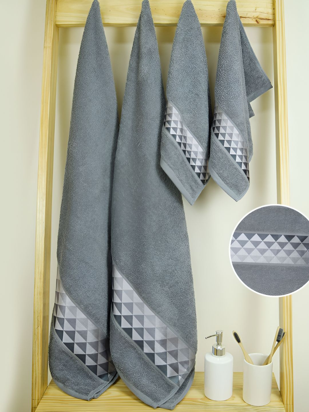 Aura Art Gallary Grey 4 Pieces Printed Cotton 380 GSM Towels-image-7