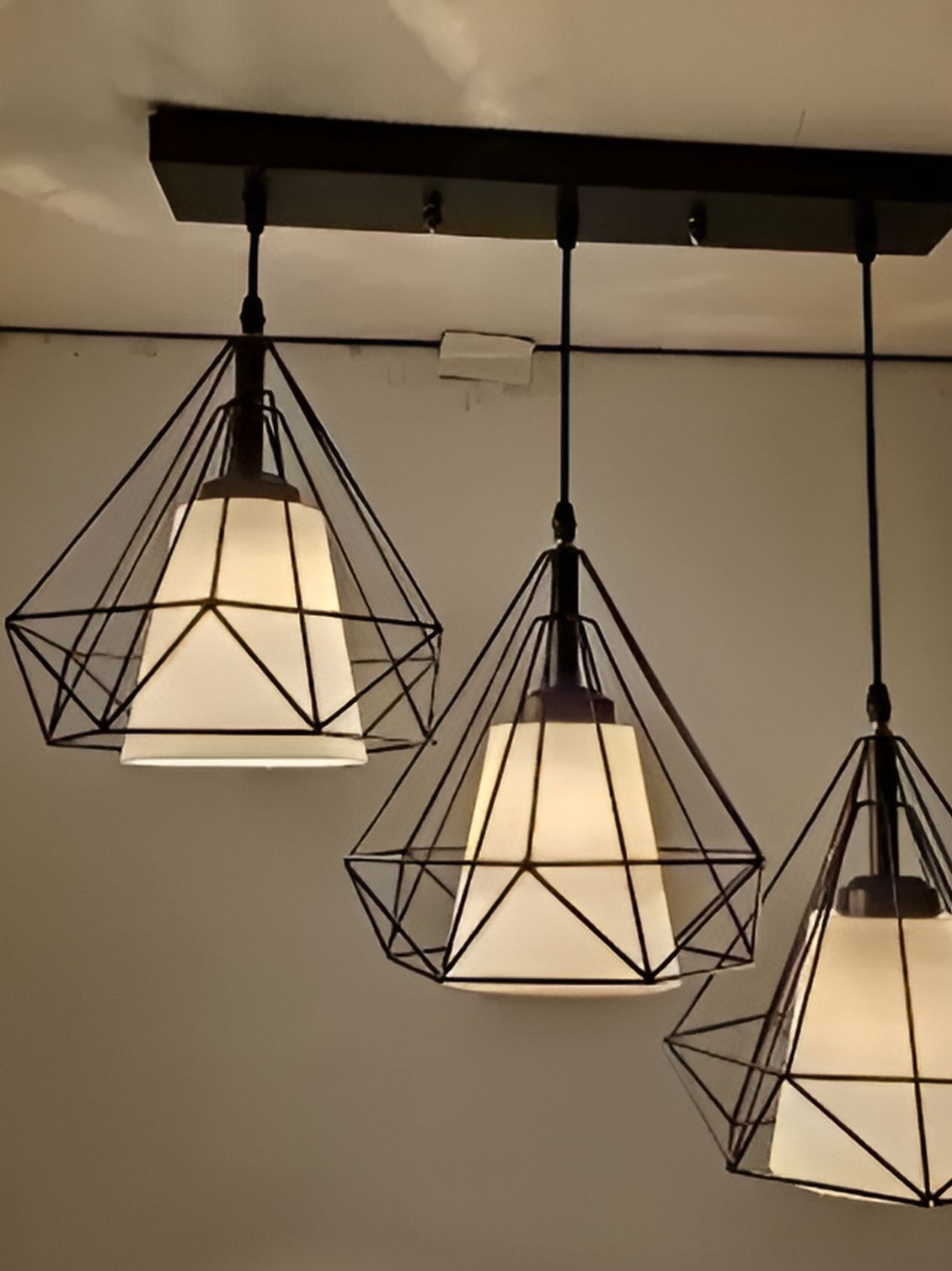 Areezo Black & White Metal Ceiling Lamp-picture-12