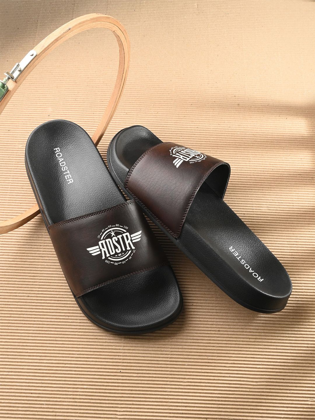 Roadster The Lifestyle Co. Men Typography Printed Sliders