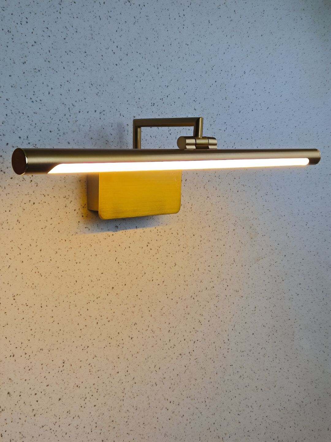 Mufasa 12 Watts Golden Aluminium Finish LED Contemporary Wall Lamp-picture-52