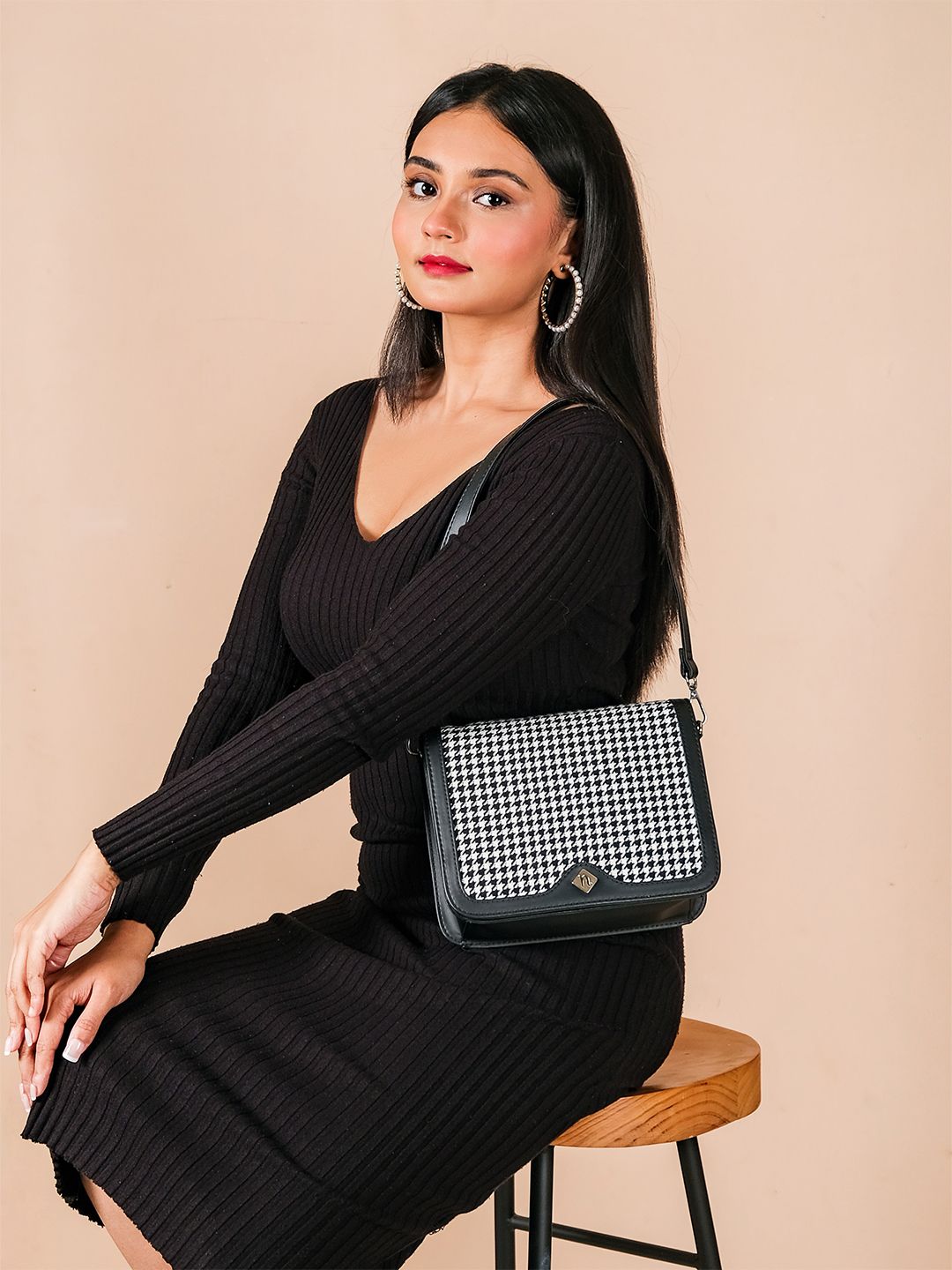Nestasia Houndstooth Pattern Structured Shoulder Bag-picture-11