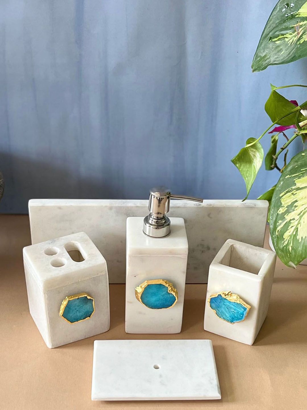HOMEARTE White & Turquoise Blue 5 Pieces Stoneware Bath Accessories Set-picture-19