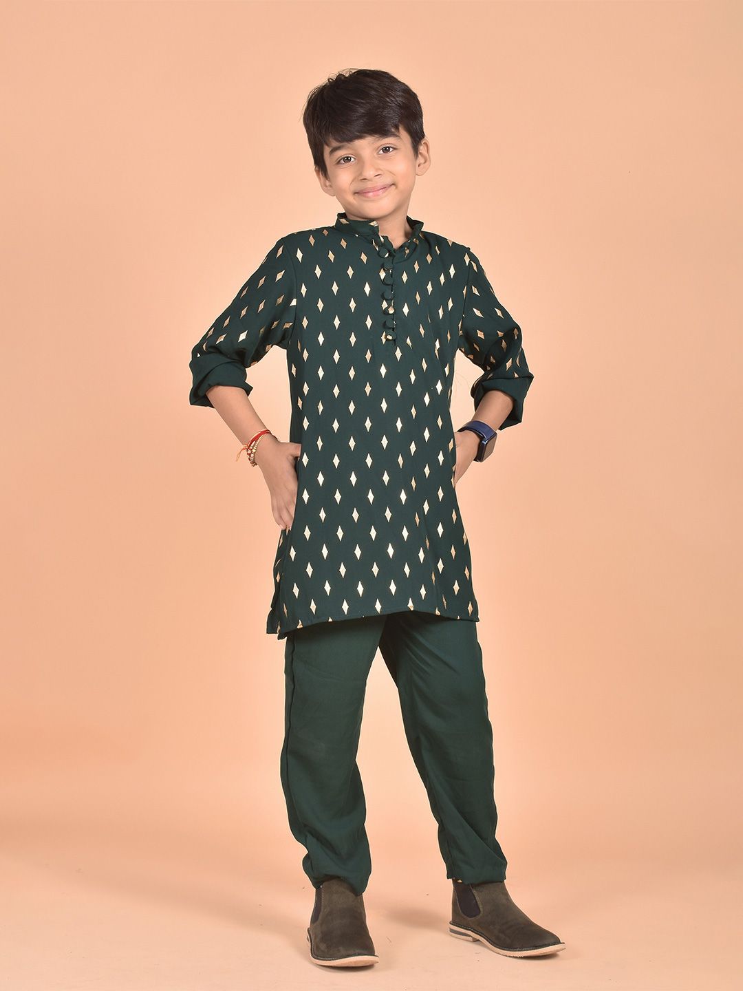 BAESD Boys Ethnic Motif Printed Mandarin Collar Long Sleeves Kurta with Trousers-image-32