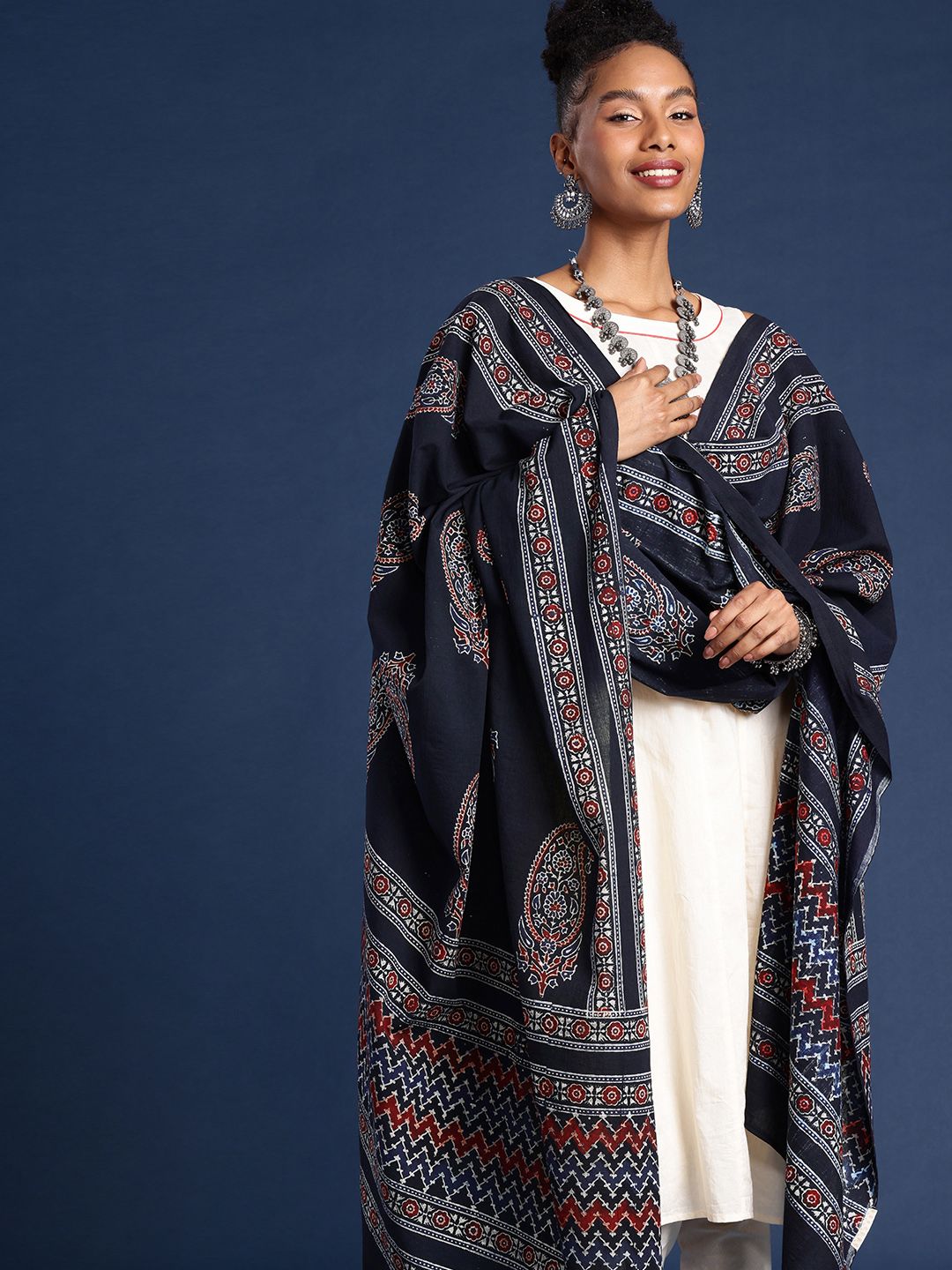 Taavi Paisley Printed Block Print Dupatta-picture-24
