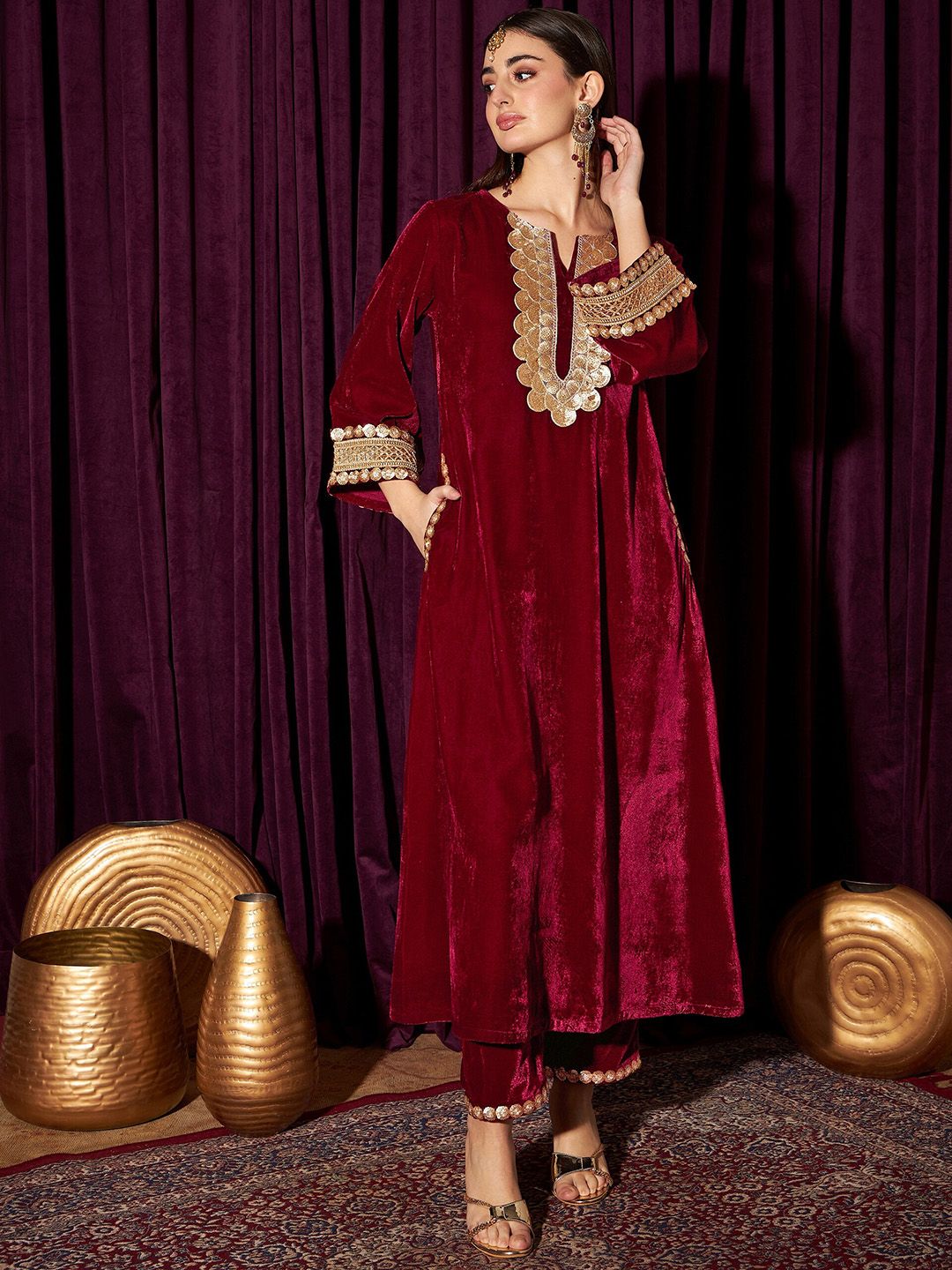 indo street Floral Embroidered Sequinned Velvet A-Line Kurta with Trousers-picture-33