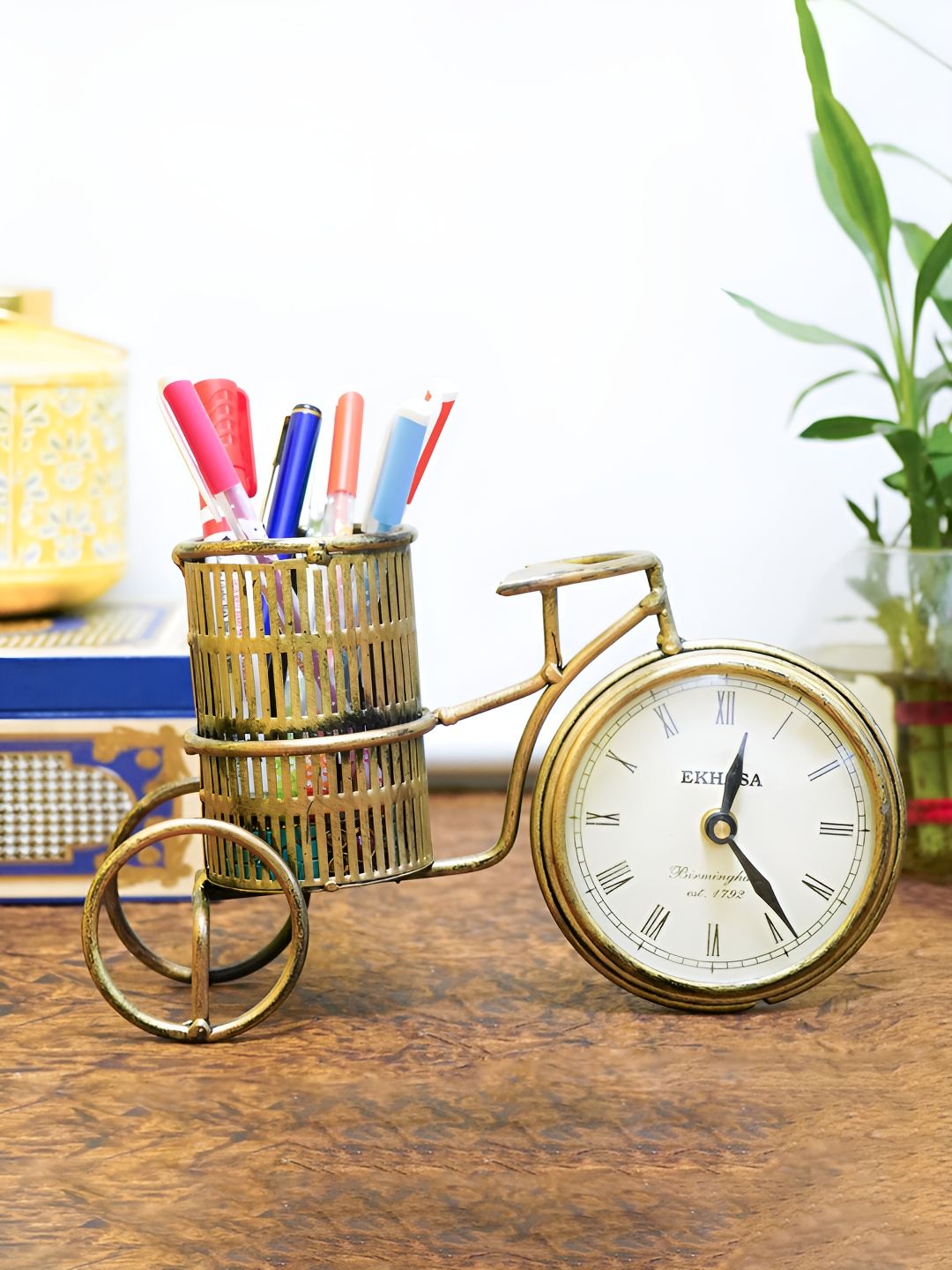 Ekhasa Gold-Toned & White Contemporary Table Clock-picture-15